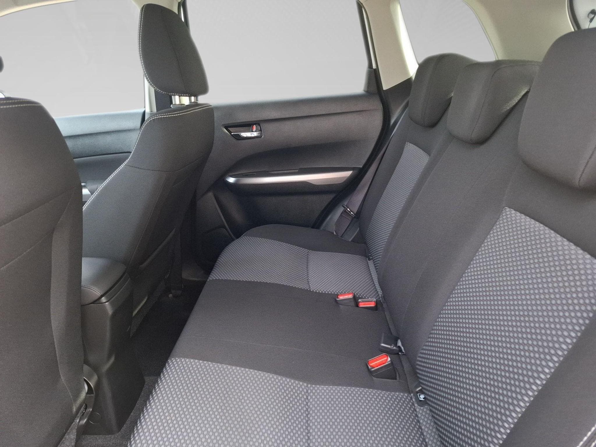 Suzuki Vitara 1.4 GL+ (2024) - Foto 11