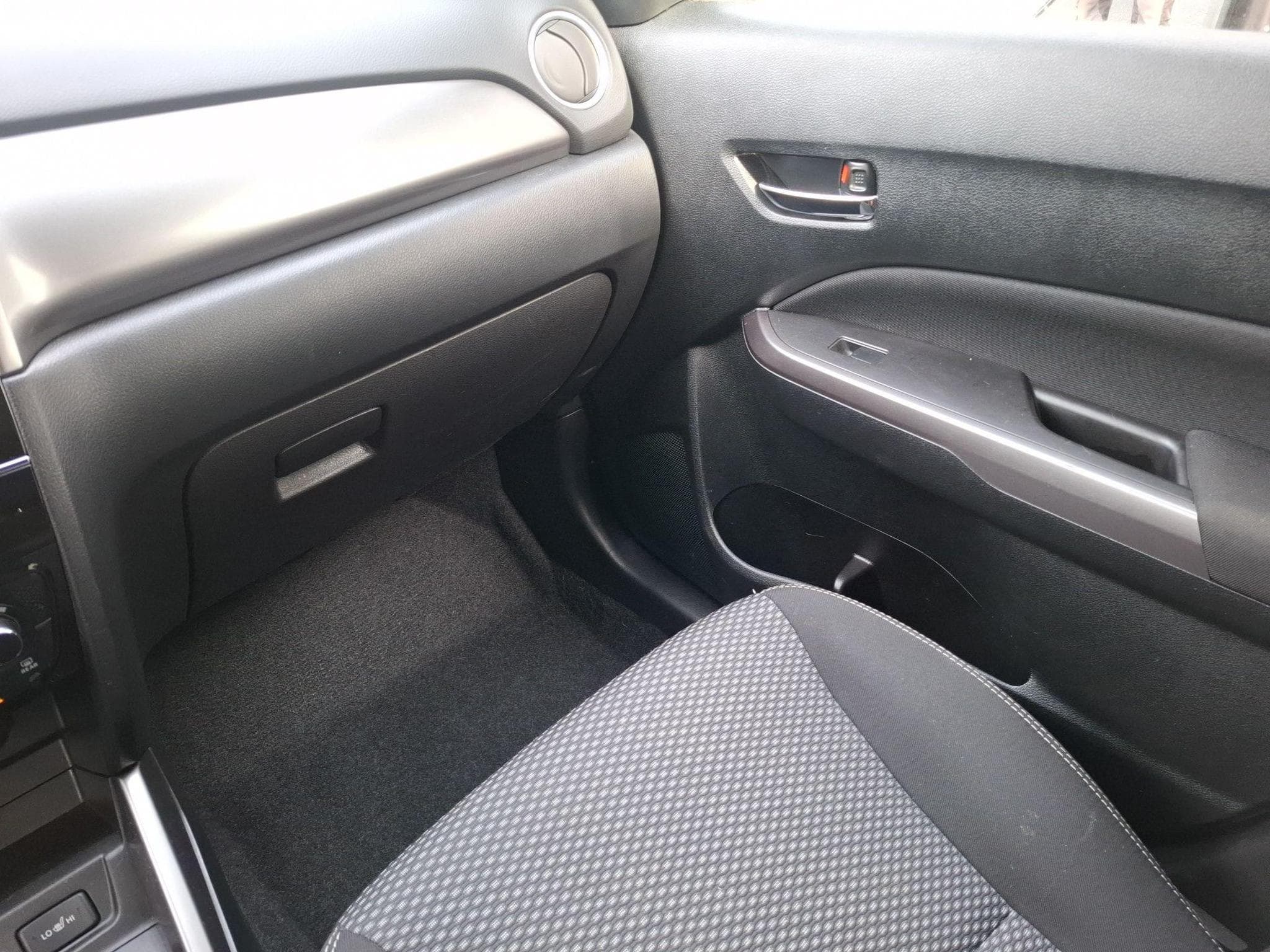 Suzuki Vitara 1.4 GL+ (2024) - Foto 9