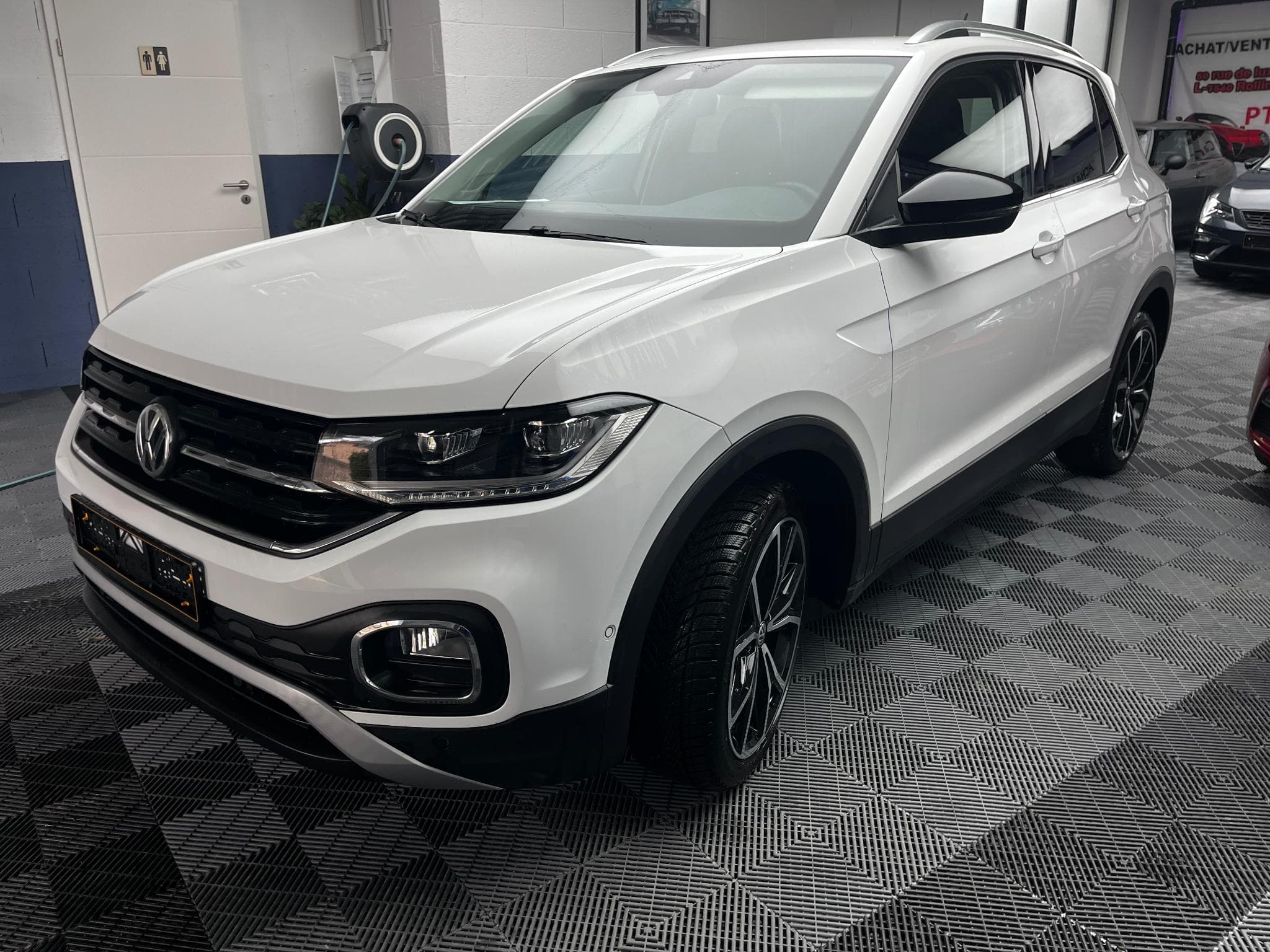VW T-Cross 1.0 essence 116 DSG (2020) - Foto 1