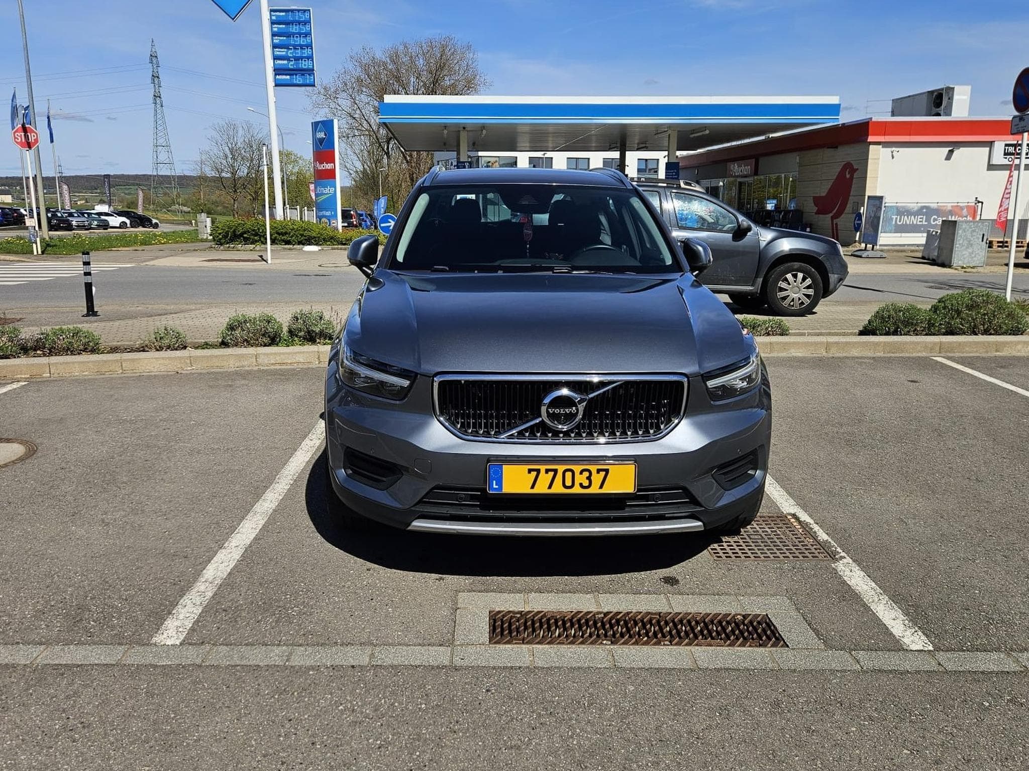 Volvo XC40 momentum T4 (2019) - Photo 1