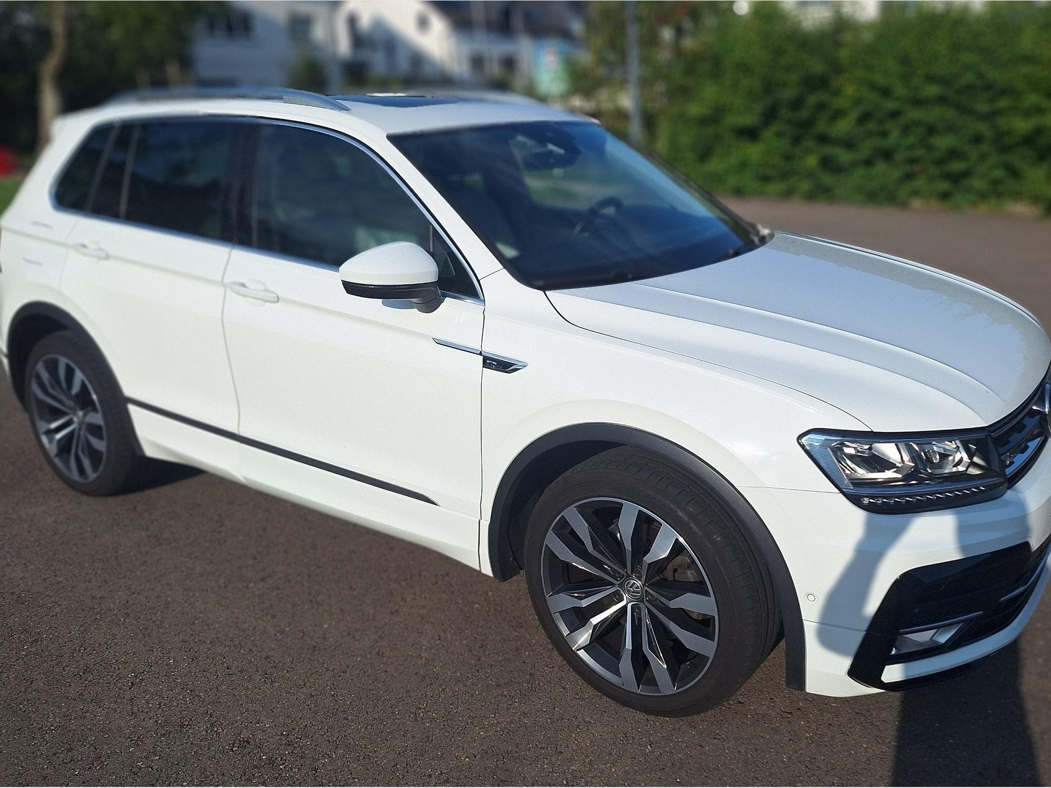 VW Tiguan R Line - 4Motion (2016) - Photo 3