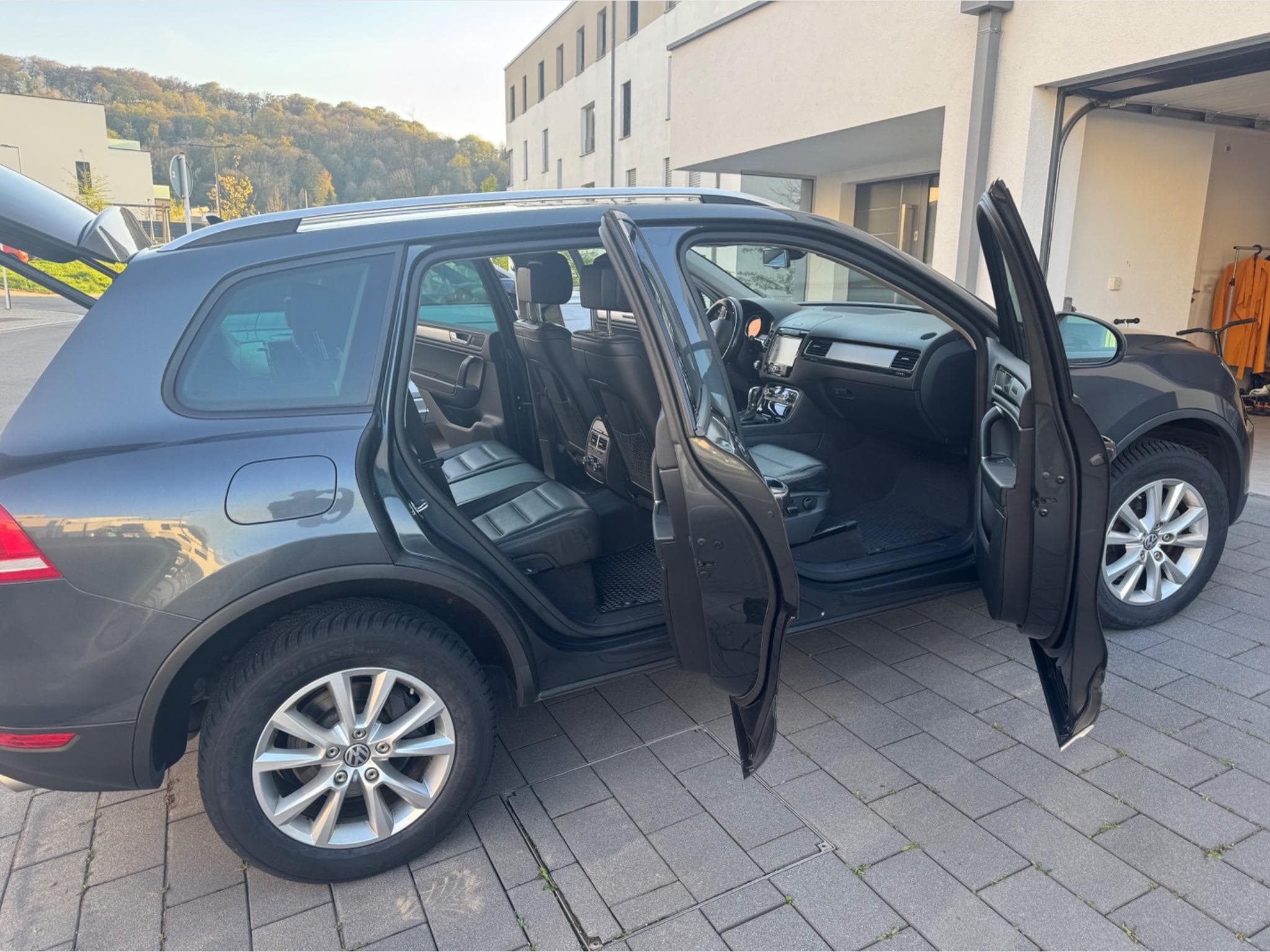 VW Touareg 3.0 Tdi 4x4 (2013) - Photo 5