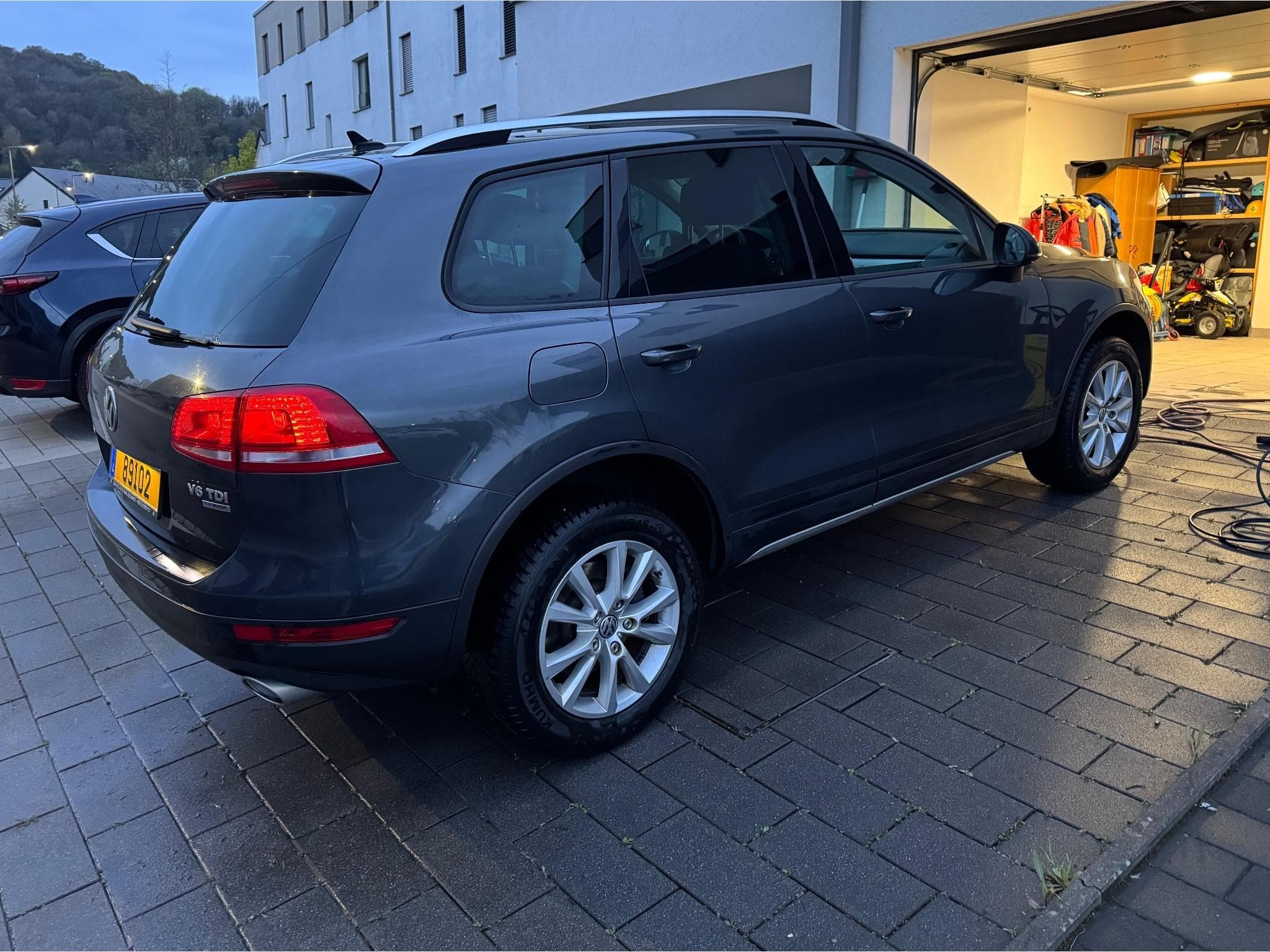 VW Touareg 3.0 Tdi 4x4 (2013) - Photo 2