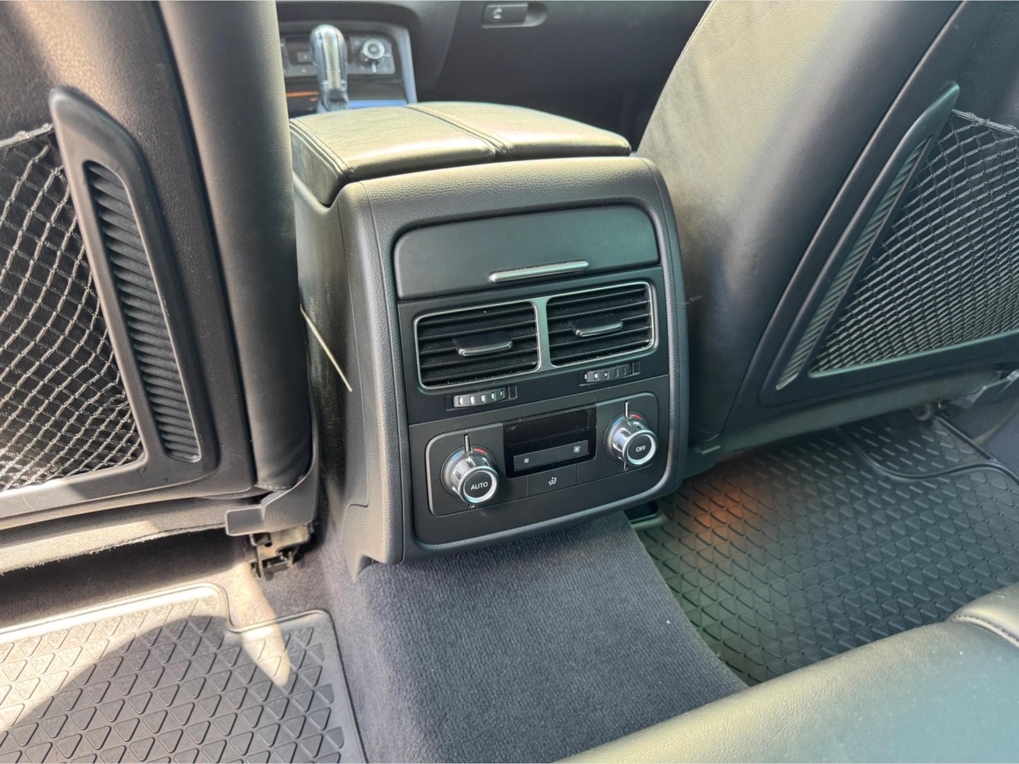 VW Touareg 3.0 Tdi 4x4 (2013) - Photo 11