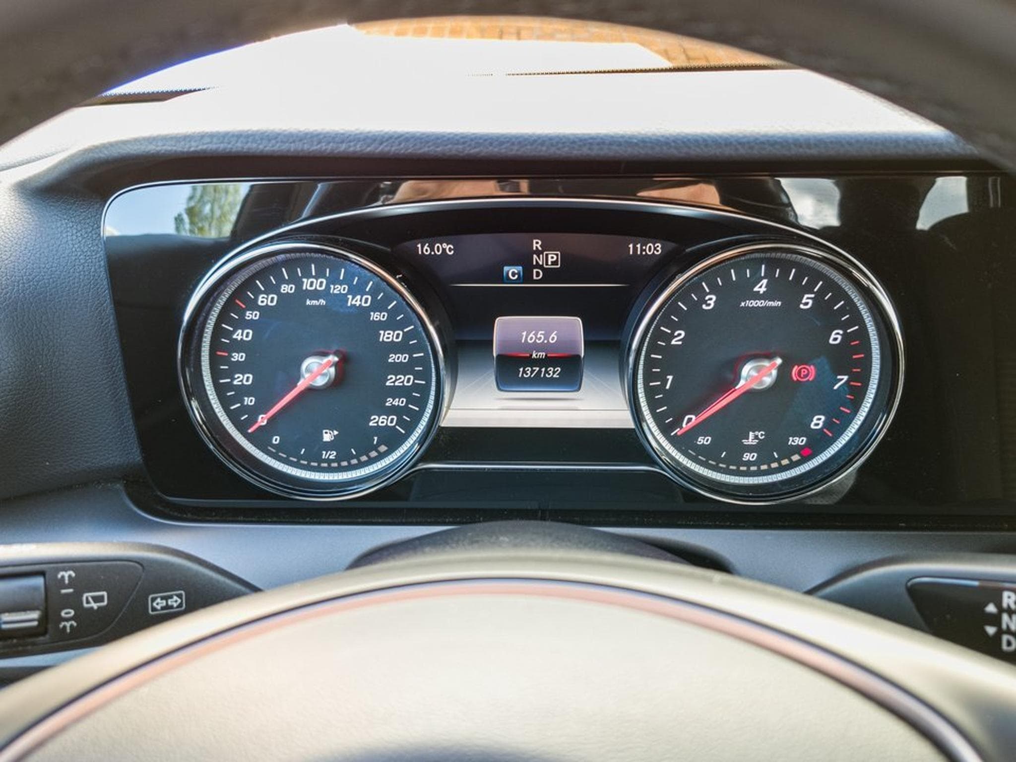 Mercedes E 200 4Matic Modèle T (2017) - Photo 10