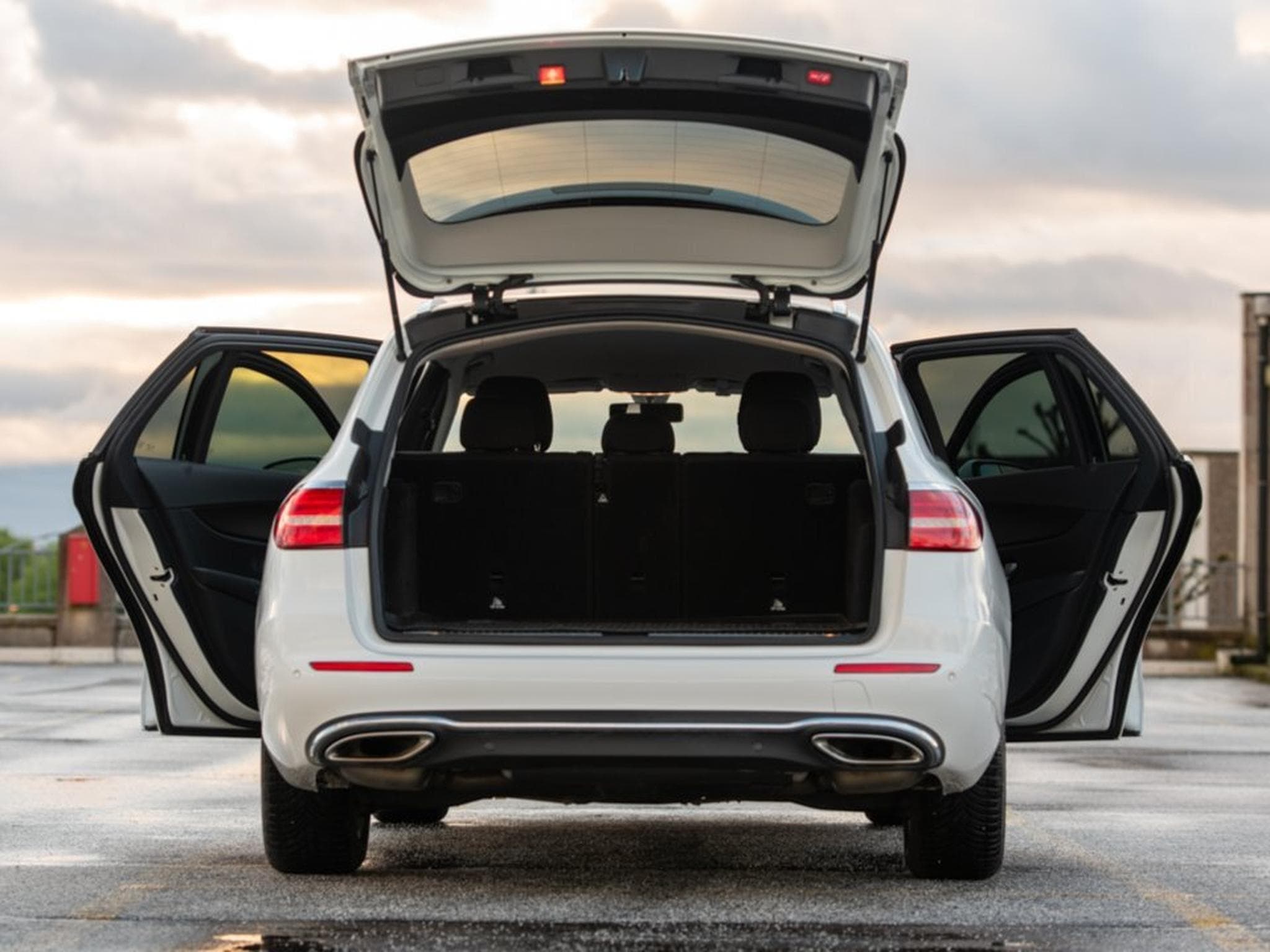 Mercedes E 200 4Matic Modèle T (2017) - Photo 8