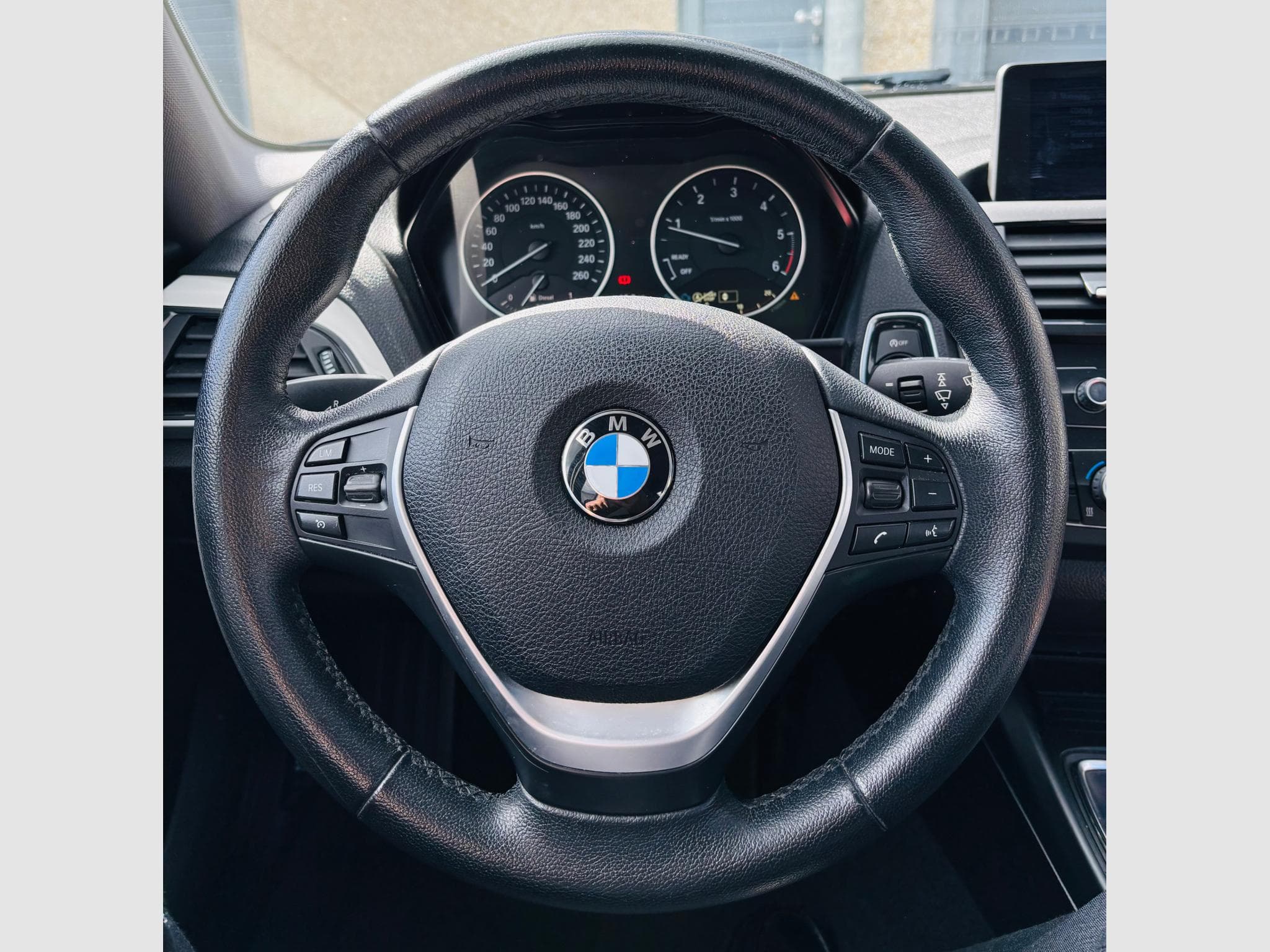 BMW 118 (2014) - Photo 5