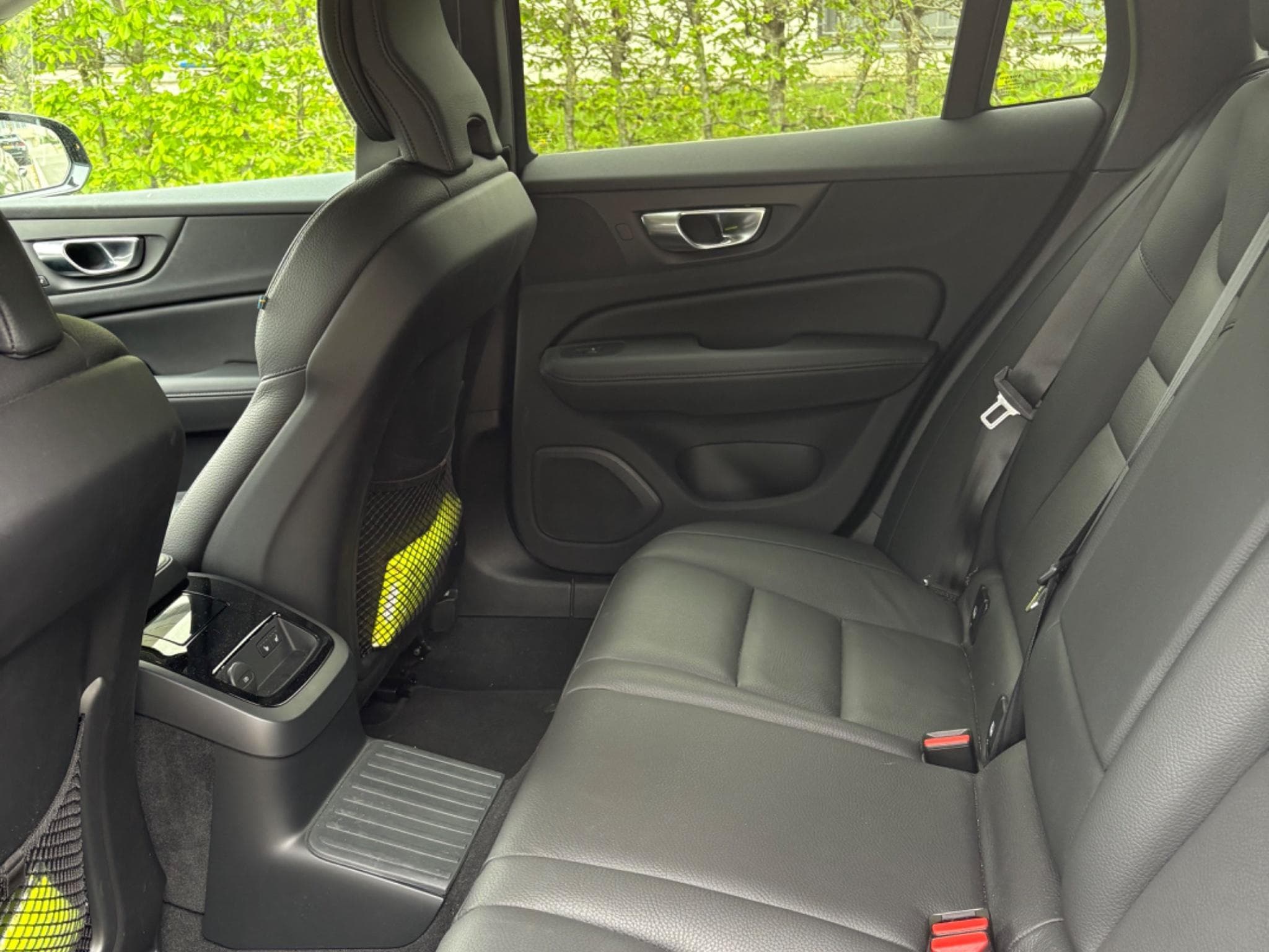 Volvo V60 T6 (2024) - Photo 4