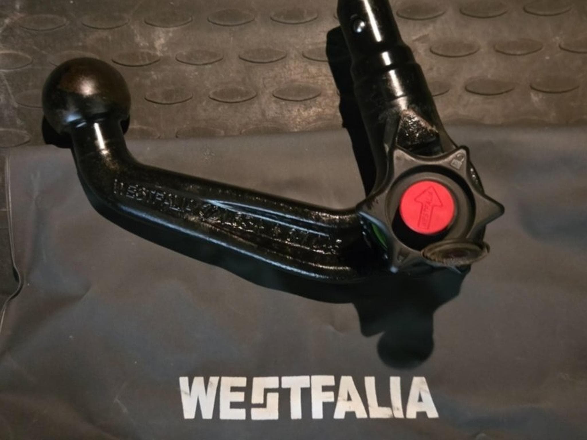 VW Golf 7 R Variant (2016) - Photo 8