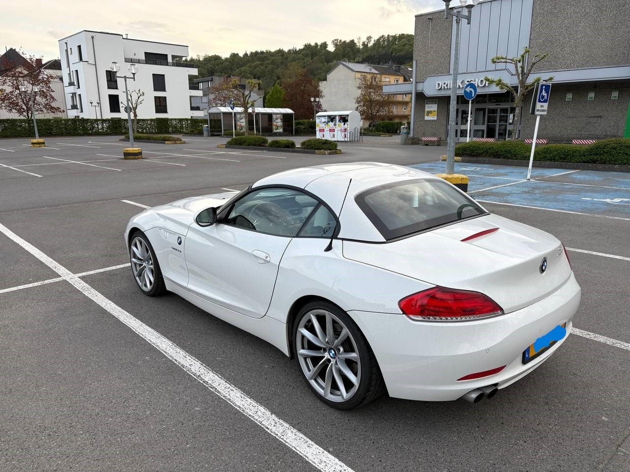 BMW Z4 sDrive30i (2008) - Photo 3