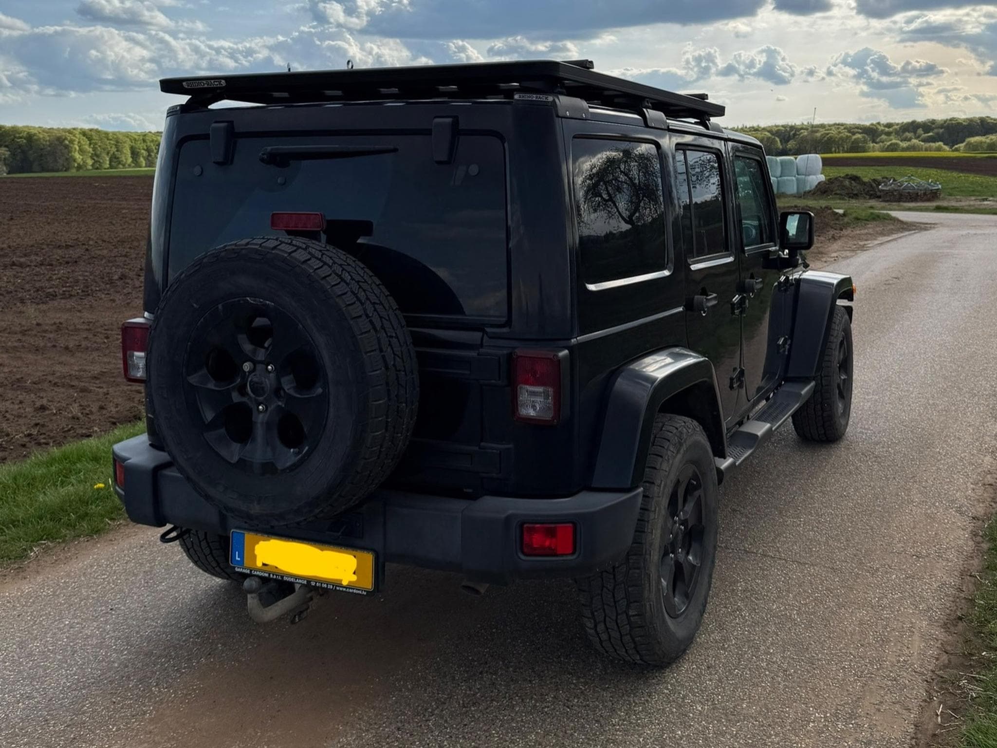 Jeep Wrangler Unlimited Sahara 2.8 CRD Automatik (2015) - Foto 2