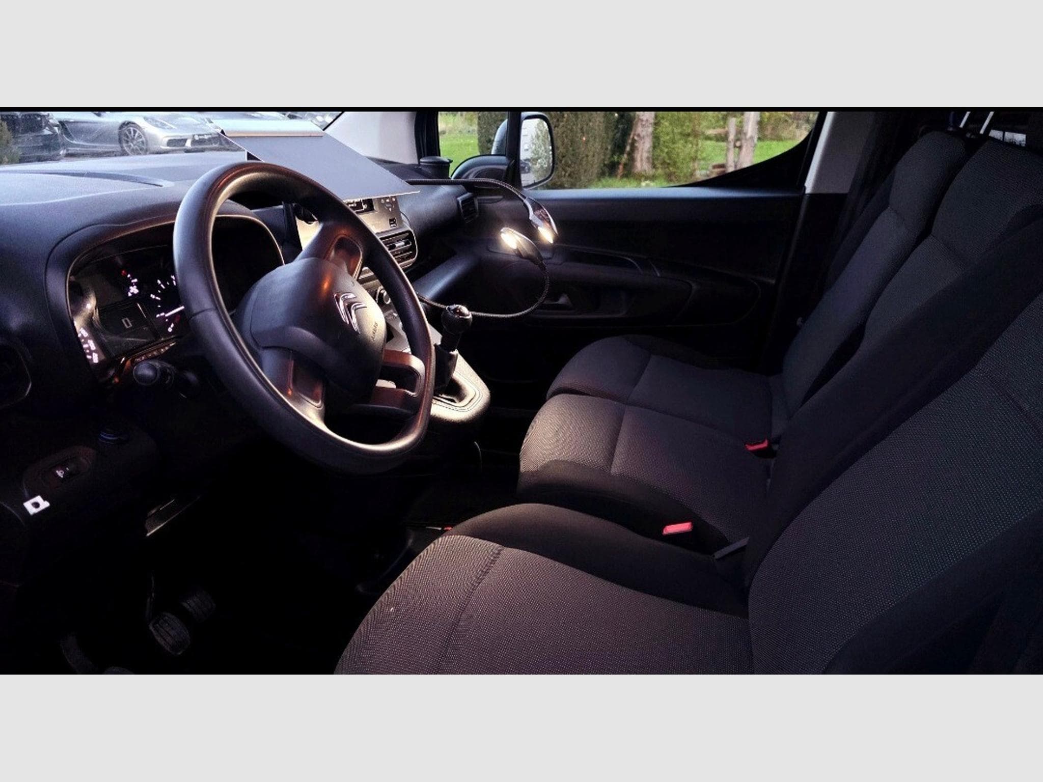 Citroën Berlingo 1.5 HDI (2021) - Foto 6