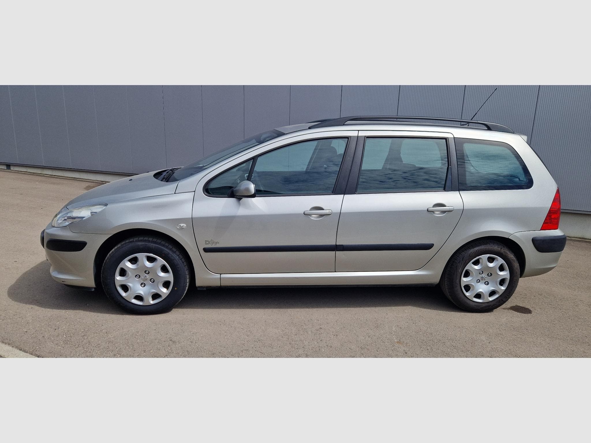 Peugeot 307 SW 1.6 Hdi design 90ch (2007) - Photo 2