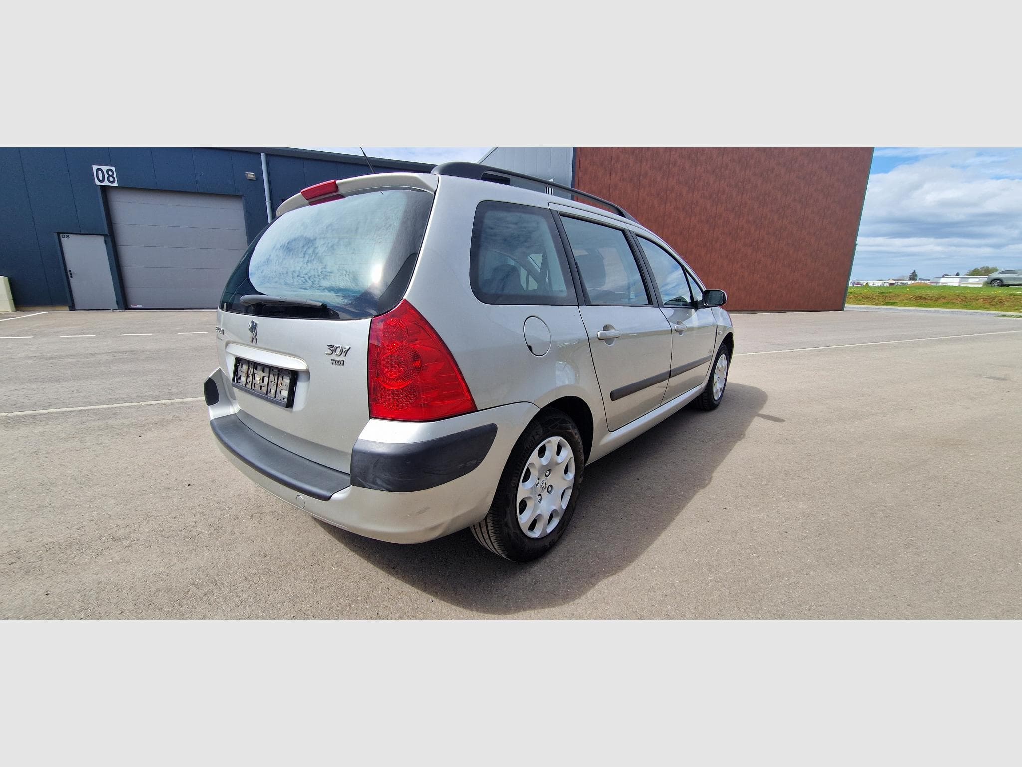 Peugeot 307 SW 1.6 Hdi design 90ch (2007) - Photo 5