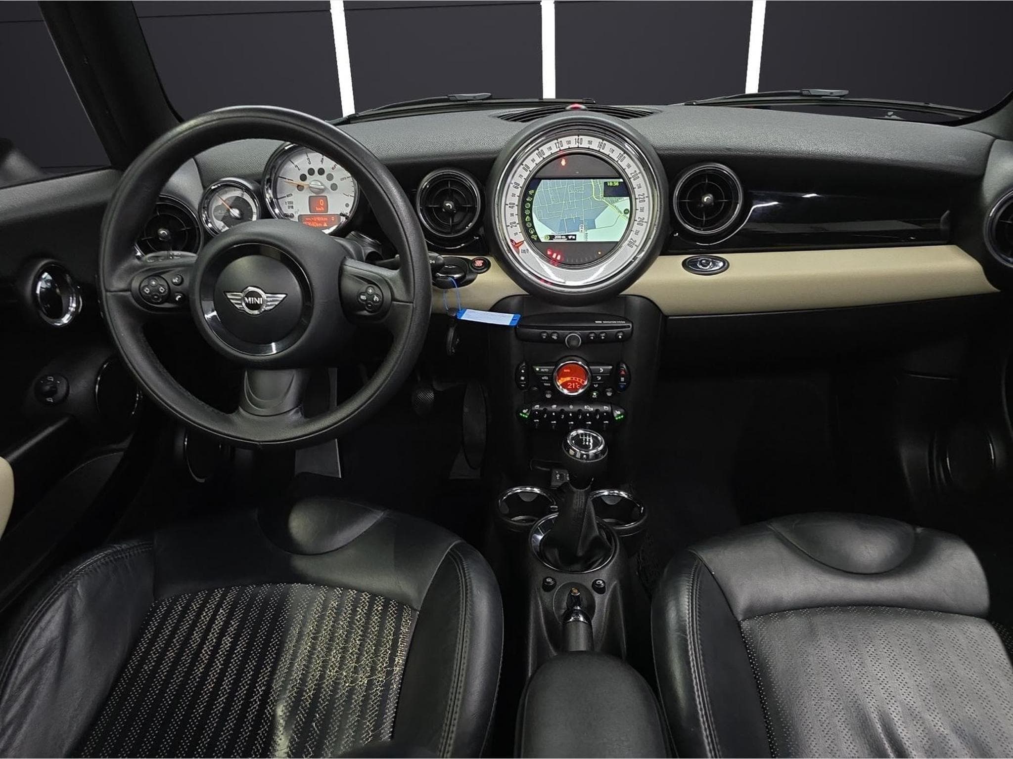 Mini Cabrio Cooper Cooper D (2014) - Foto 8