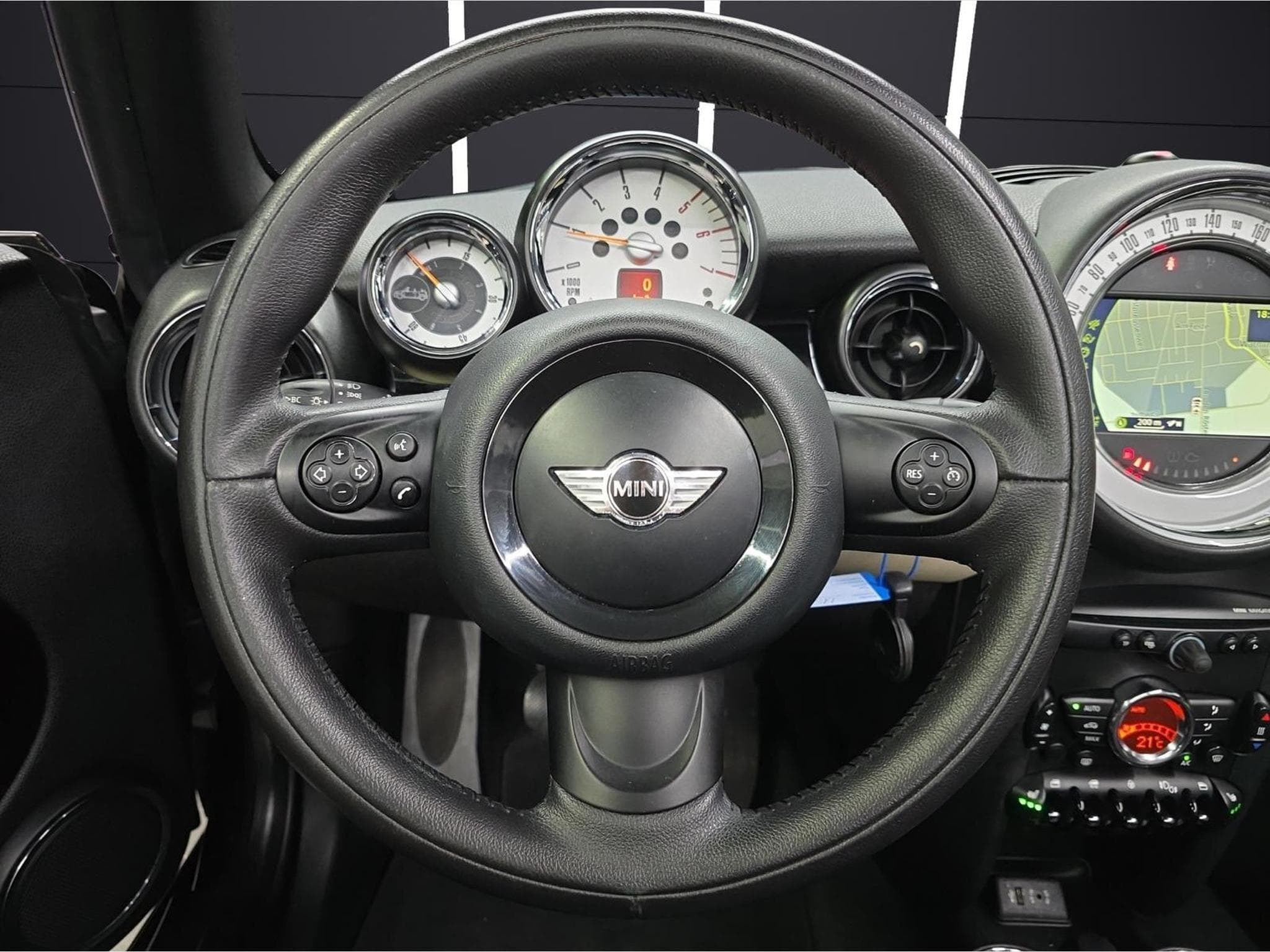 Mini Cabrio Cooper Cooper D (2014) - Foto 13