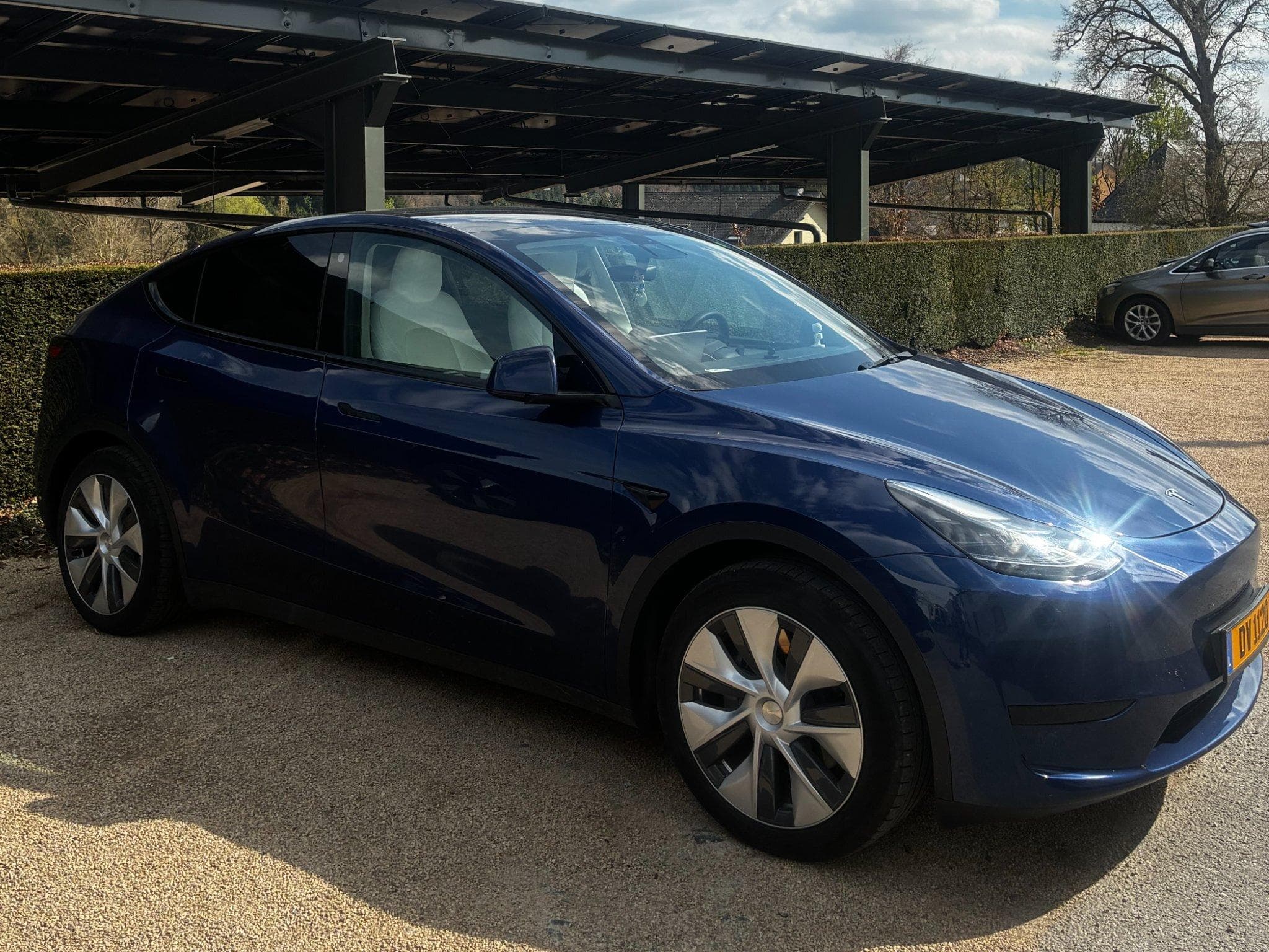 Tesla Model Y Propulsion (2023) - Photo 8