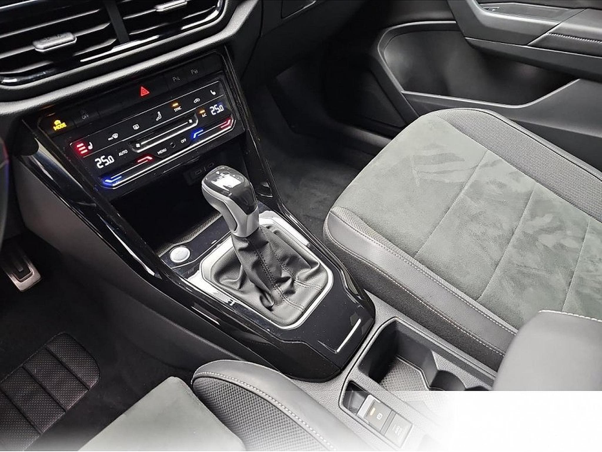 VW T-Roc (2026) - Foto 11