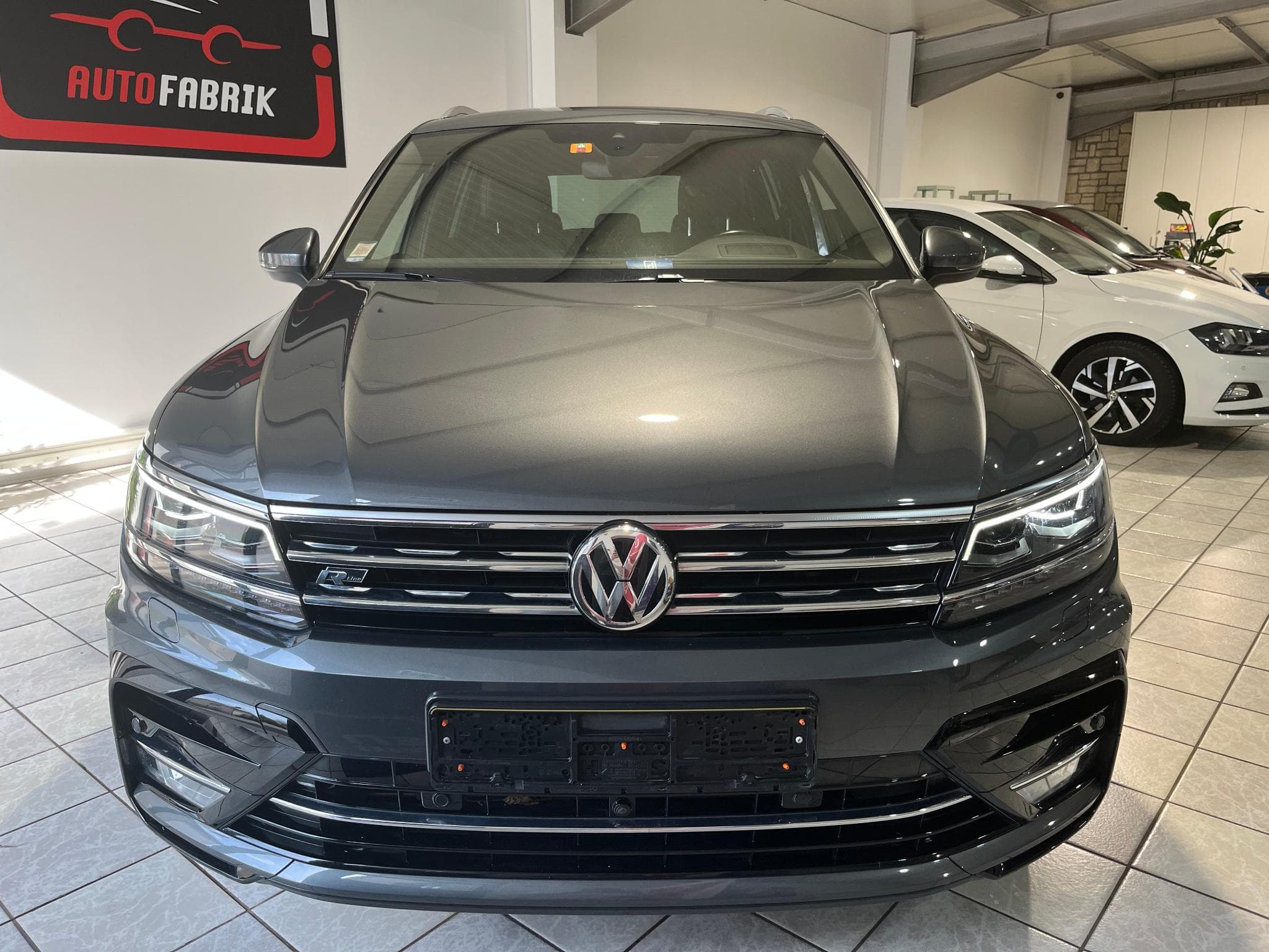 VW Tiguan 2.0 BI-TDI 240ch R-Line Carat 4Motion DSG CARPLAY (2017) - Photo 10