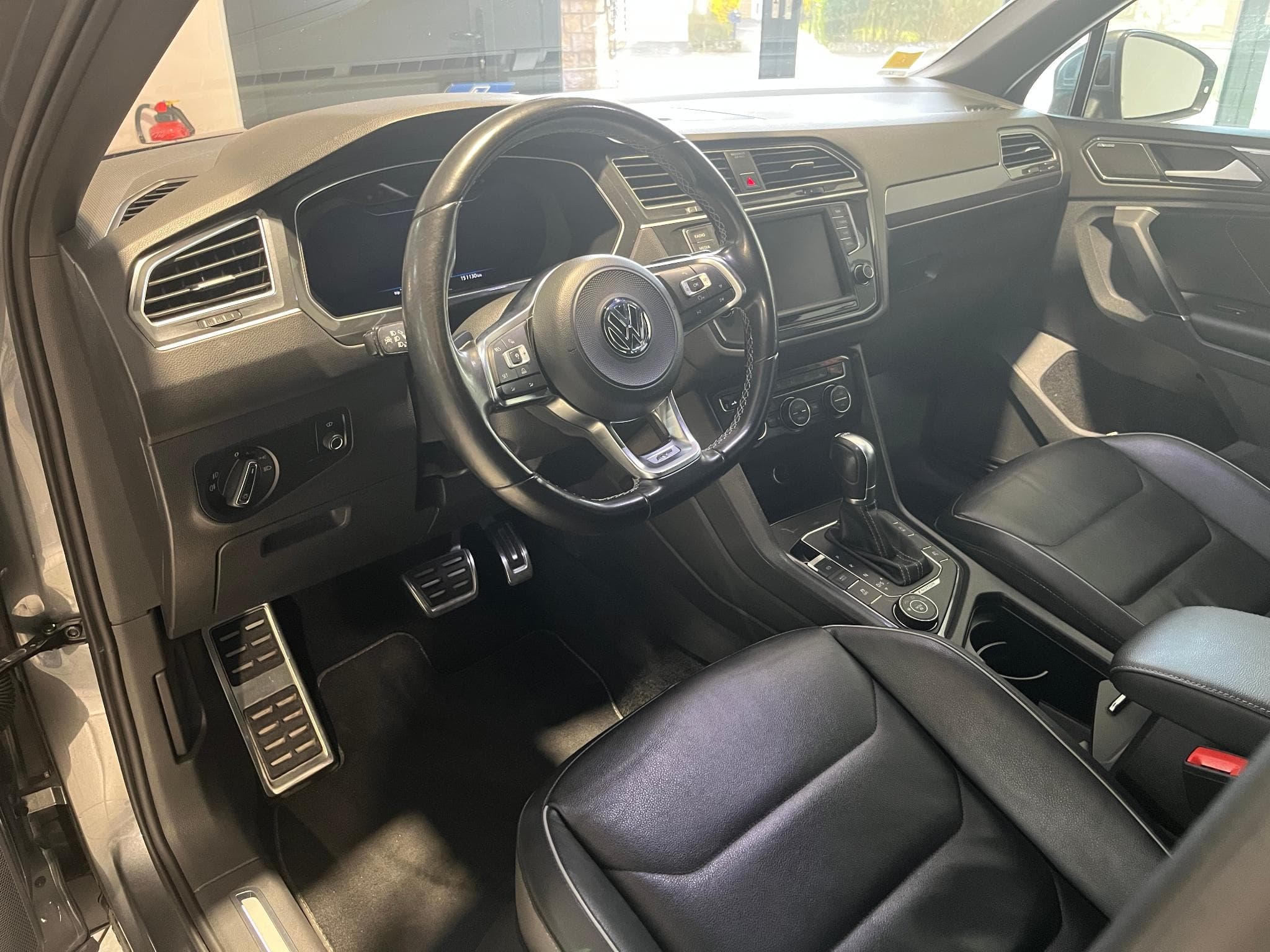 VW Tiguan 2.0 BI-TDI 240ch R-Line Carat 4Motion DSG CARPLAY (2017) - Photo 16