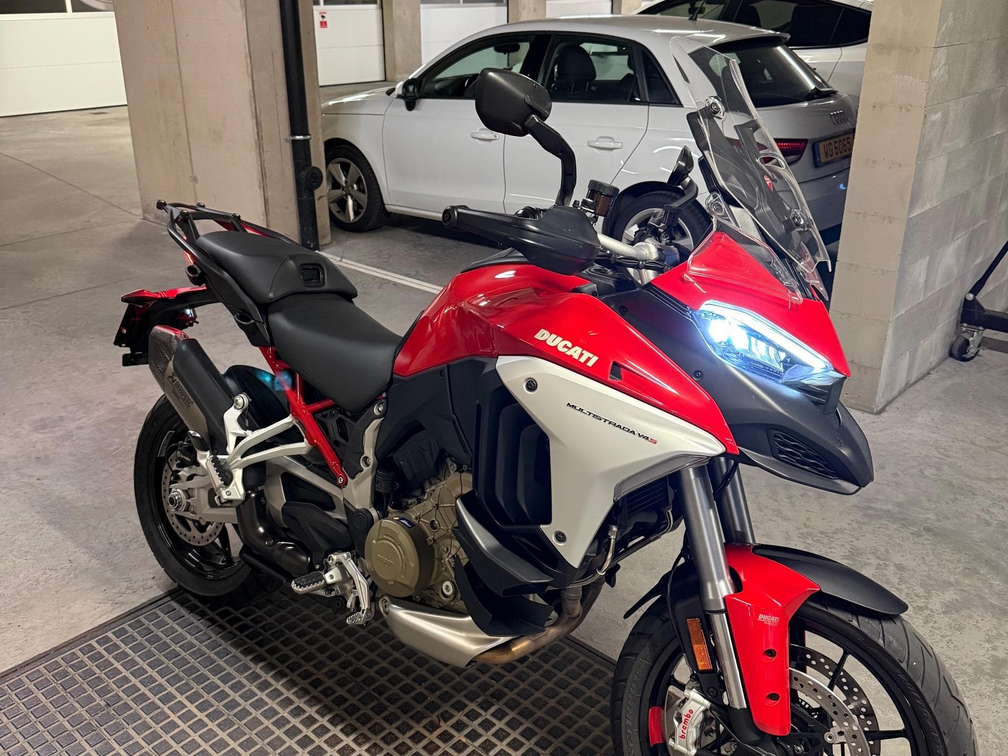 Ducati Multistrada V4s Travel and Radar (2022) - Photo 3