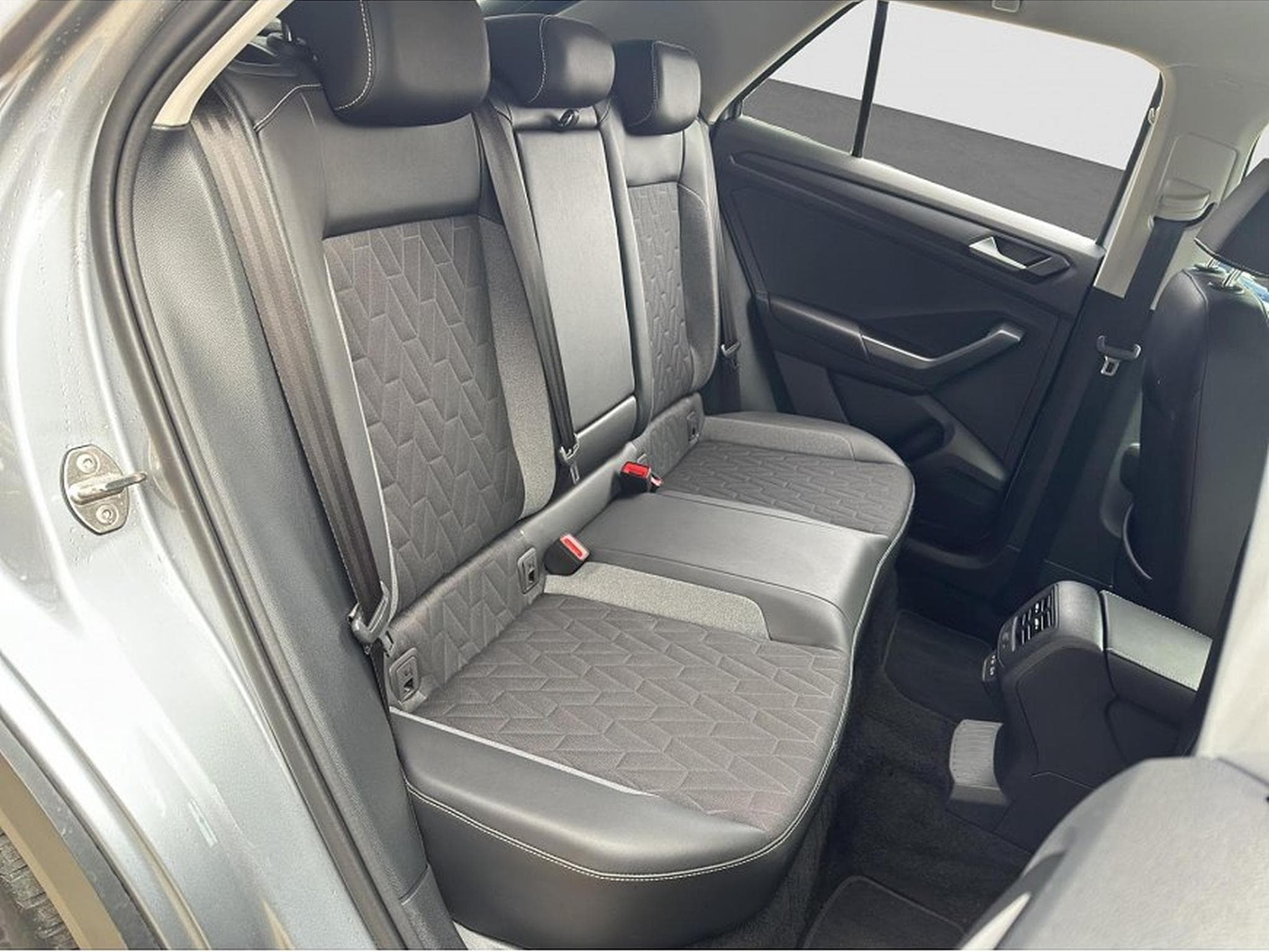 VW T-Roc (2025) - Foto 18