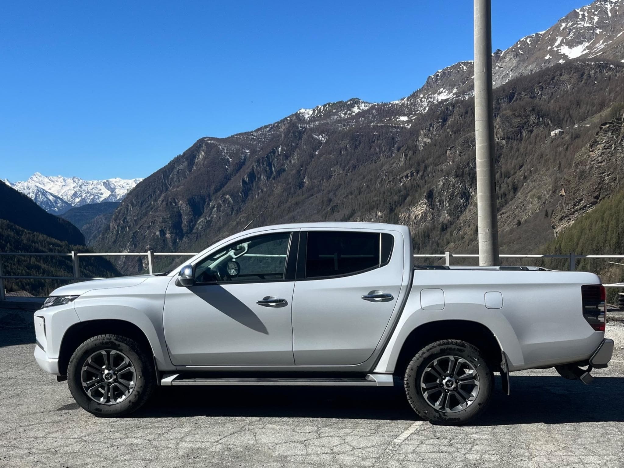 Mitsubishi L200 Spirit (2022) - Photo 2