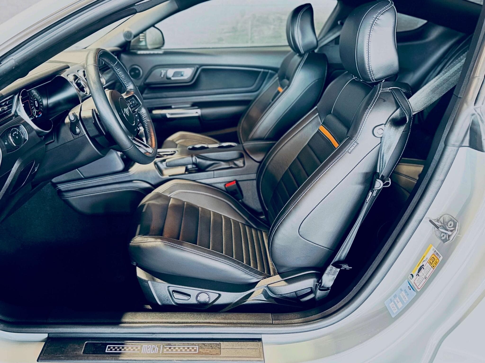 Ford Mustang MUSTANG MACH 1 V8 PERFORMANCE BVA (2024) - Photo 6