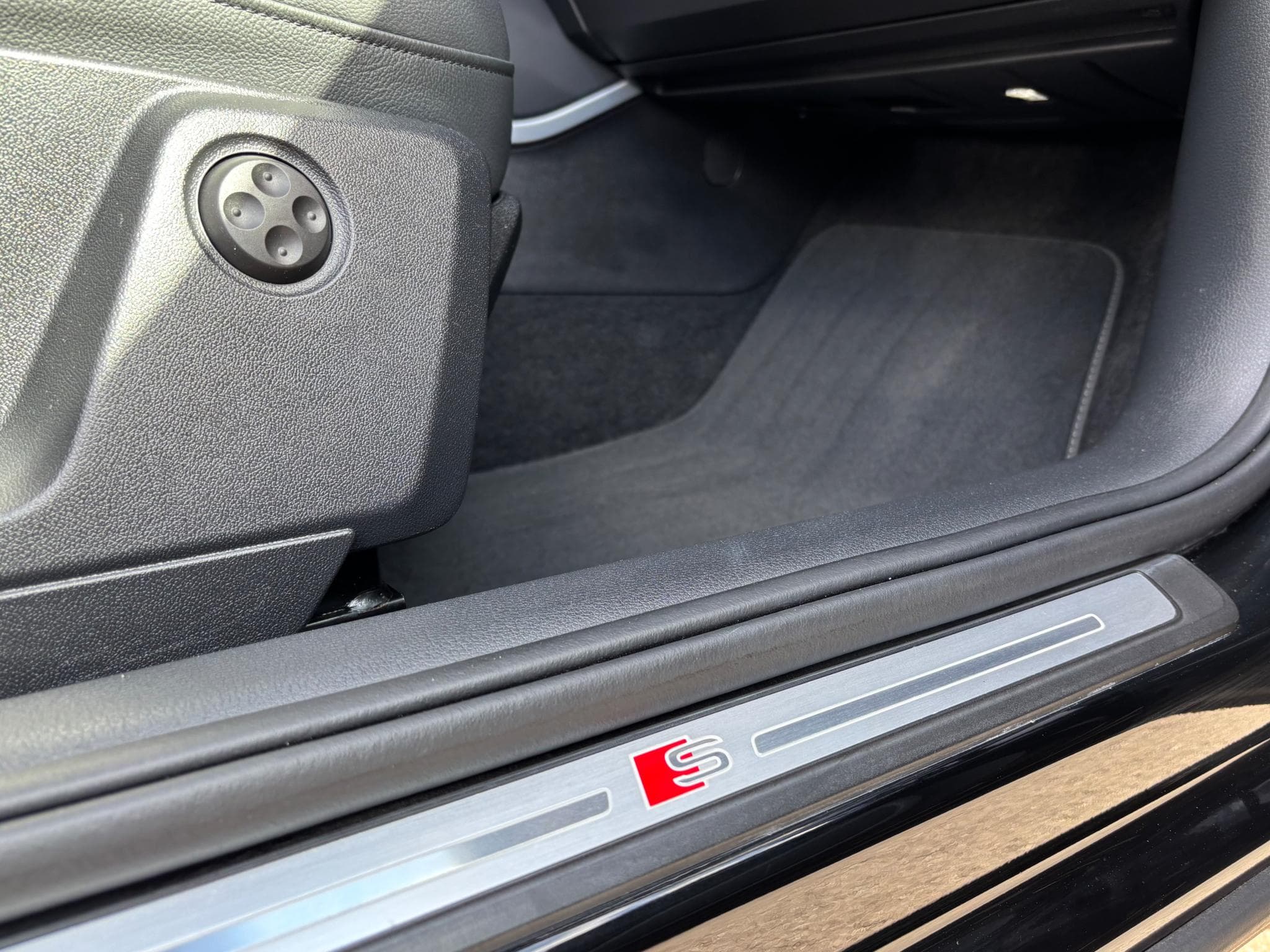 Audi Q2 35 TFSI 150 S-Line S tronic (2020) - Photo 12