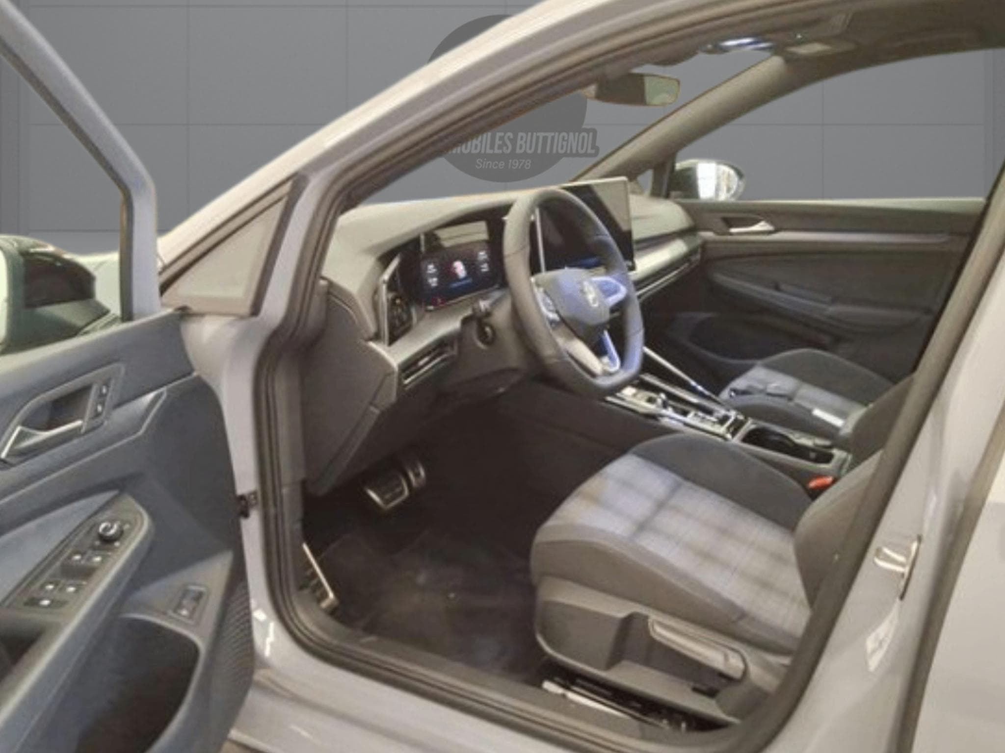 VW Golf Volkswagen Golf 8 GTE 272ch phase 2 DSG 140km Nardo grey (2025) - Photo 6