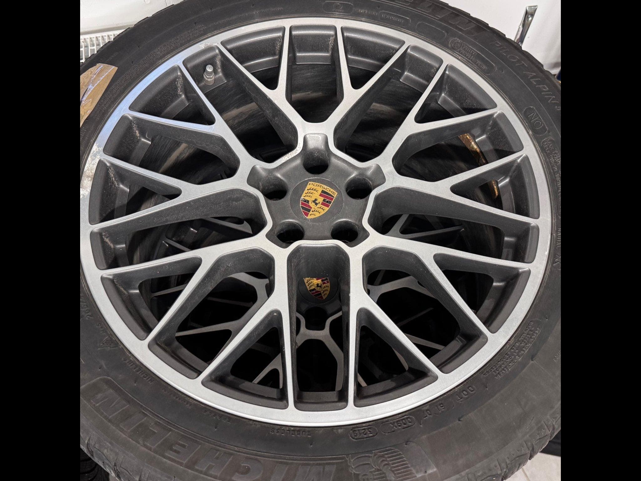 Porsche Macan Turbo (2017) - Photo 14