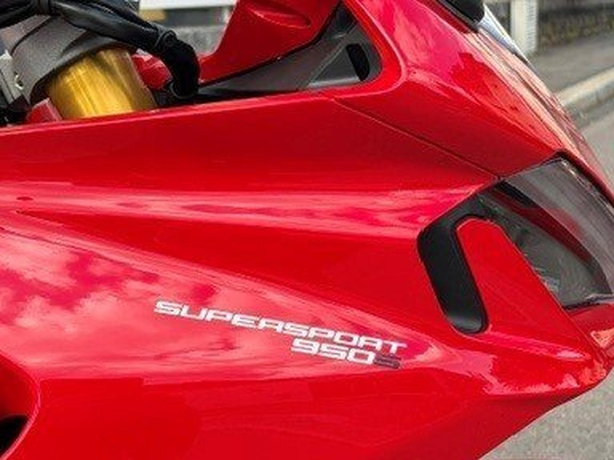 Ducati SuperSport S (2024) - Foto 13