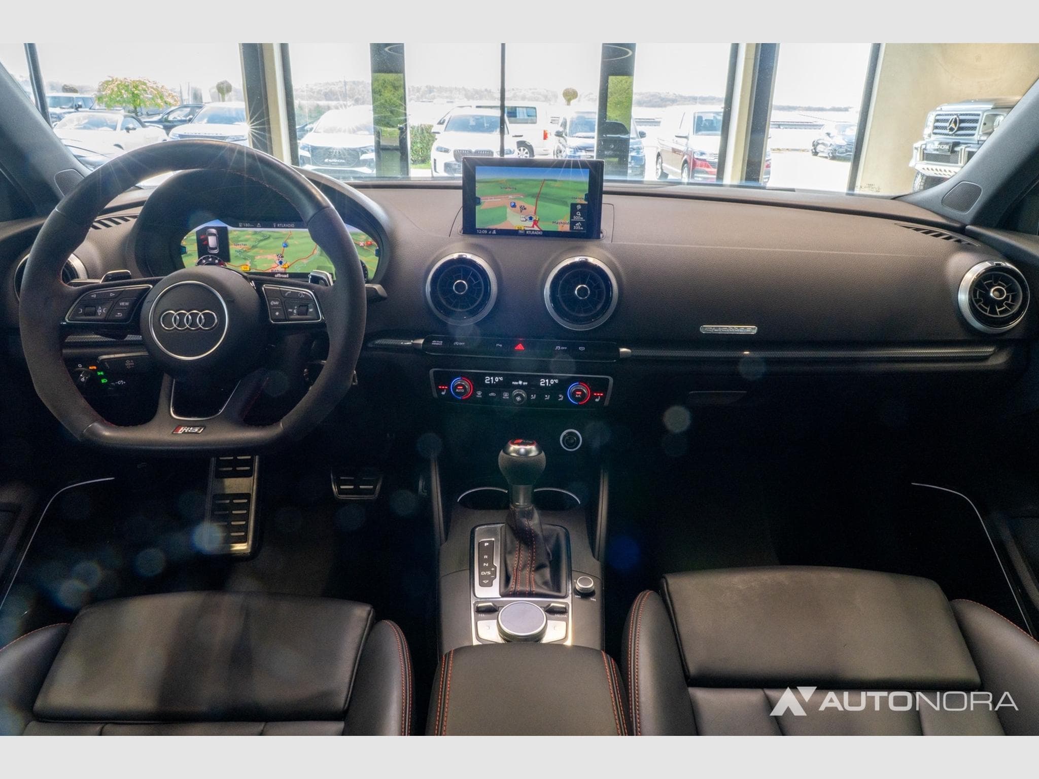 Audi RS3 Sportback (2019) - Photo 15