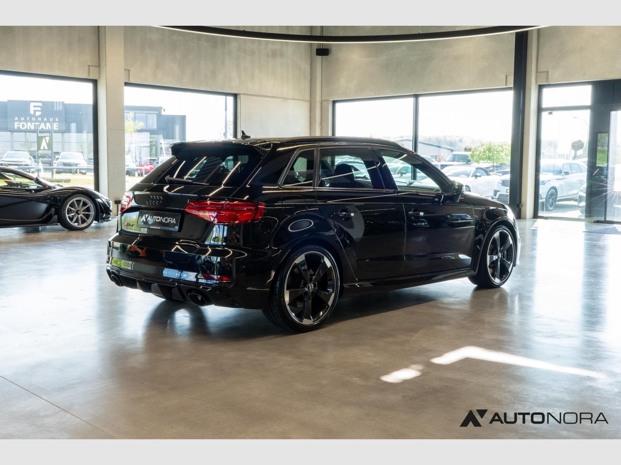 Audi RS3 Sportback (2019) - Photo 4