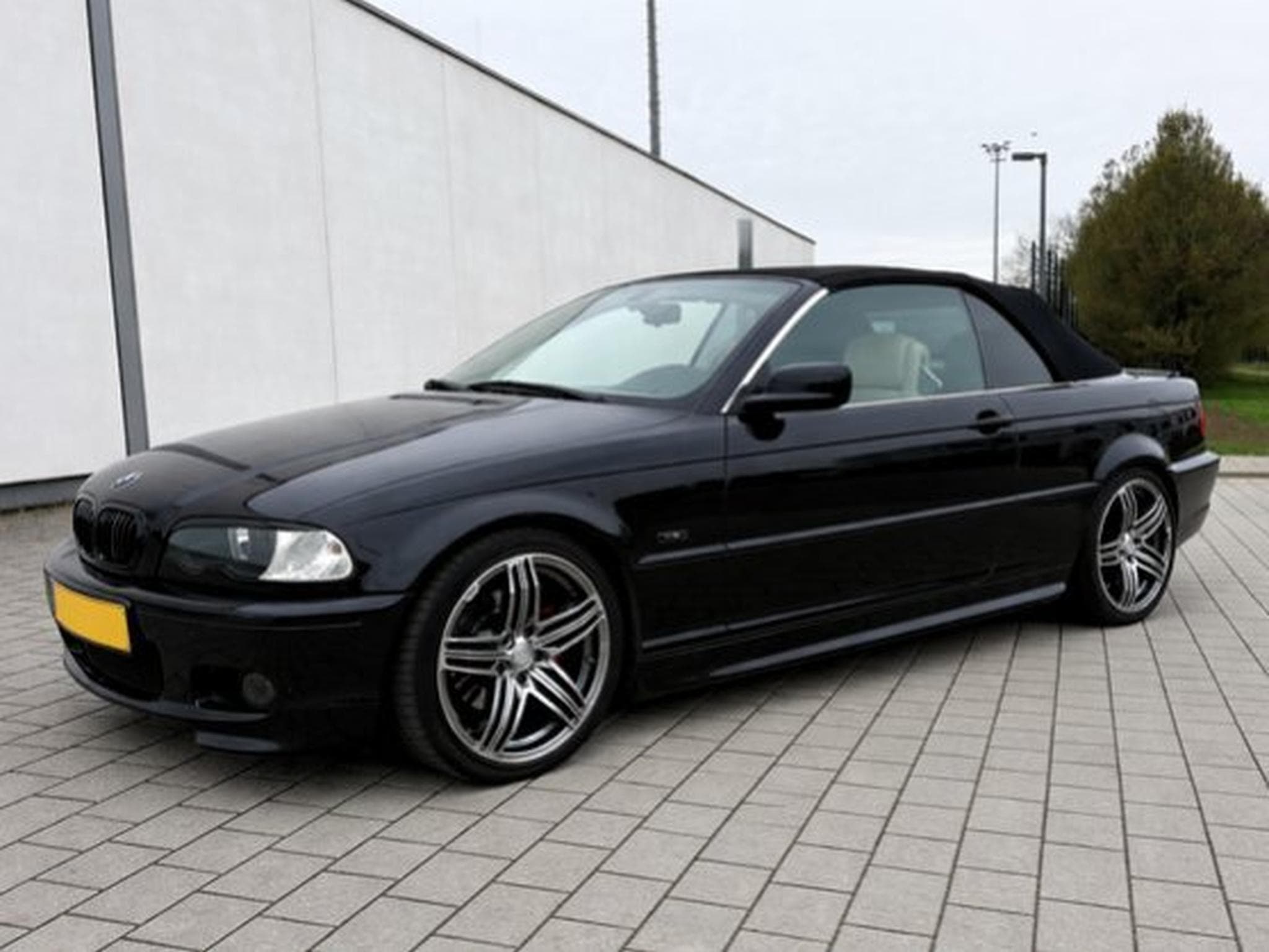 BMW 323 (2000) - Photo 1