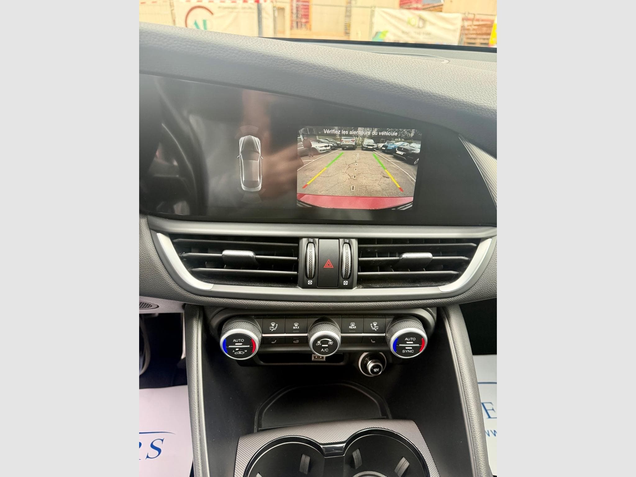 Alfa-Romeo Giulia 2.0 Turbo 280 AT Q4 Veloce (2020) - Photo 13