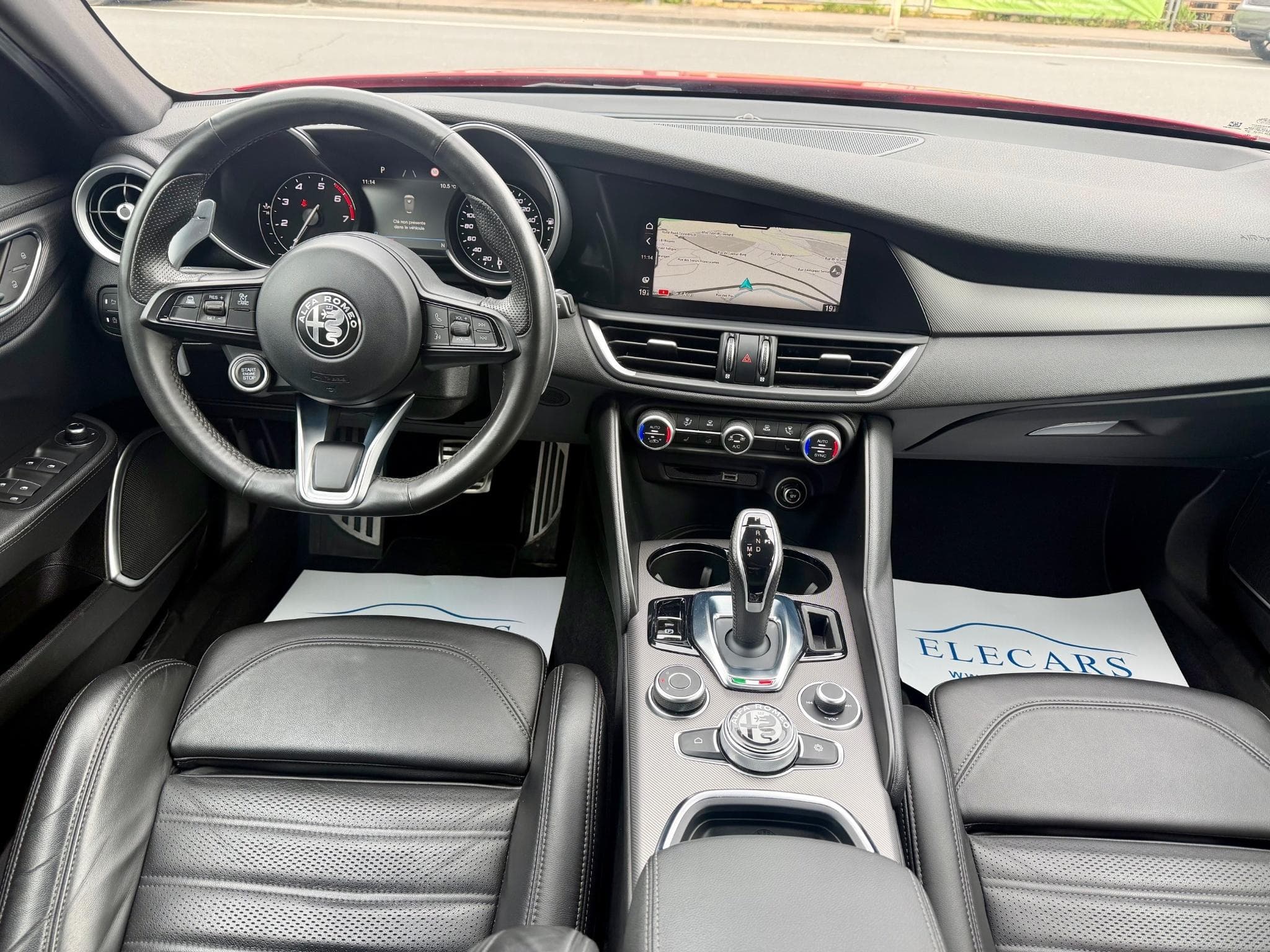 Alfa-Romeo Giulia 2.0 Turbo 280 AT Q4 Veloce (2020) - Photo 8