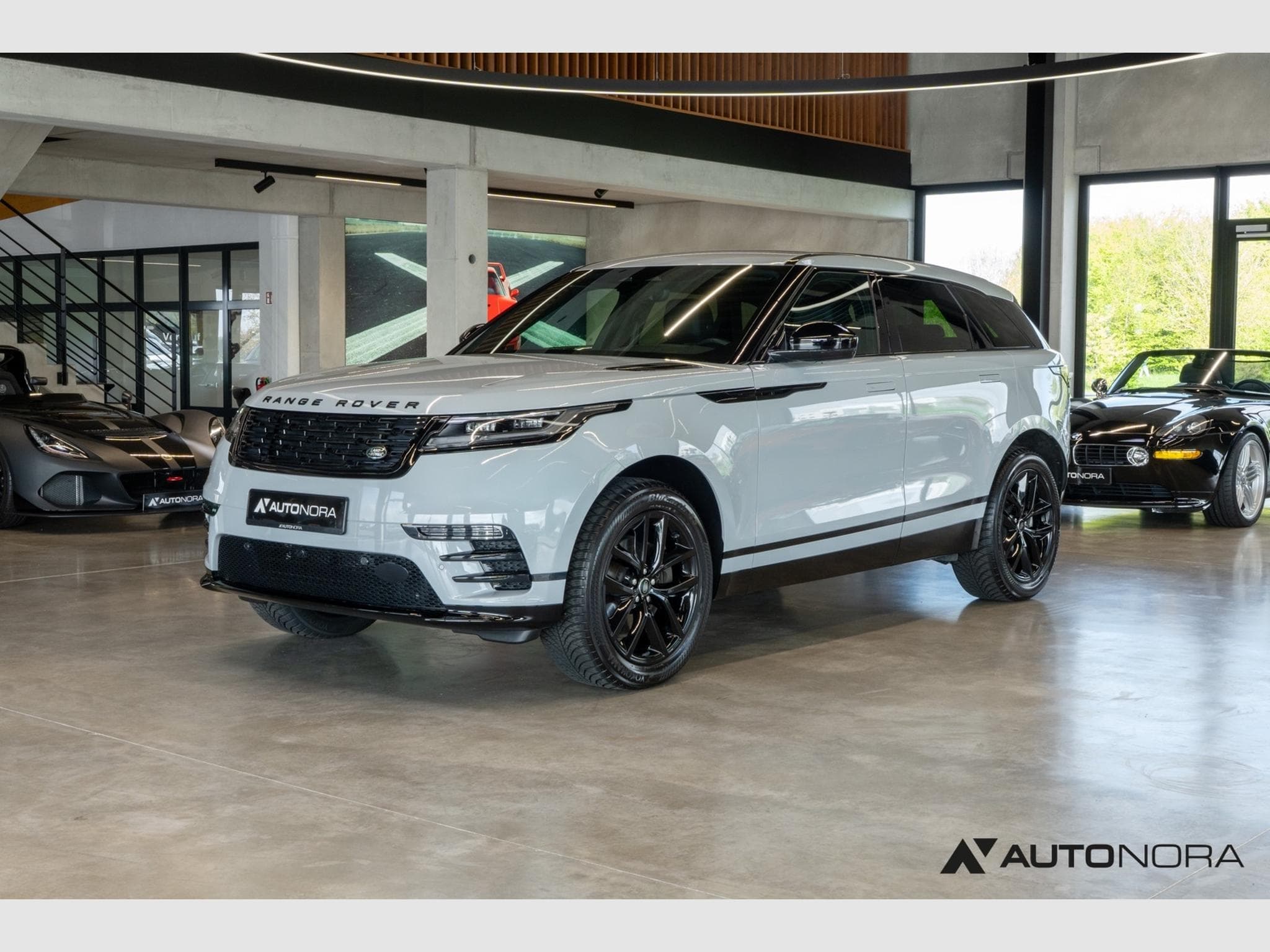 Land-Rover Range Rover Velar D200 Dynamic SE (2024) - Photo 1