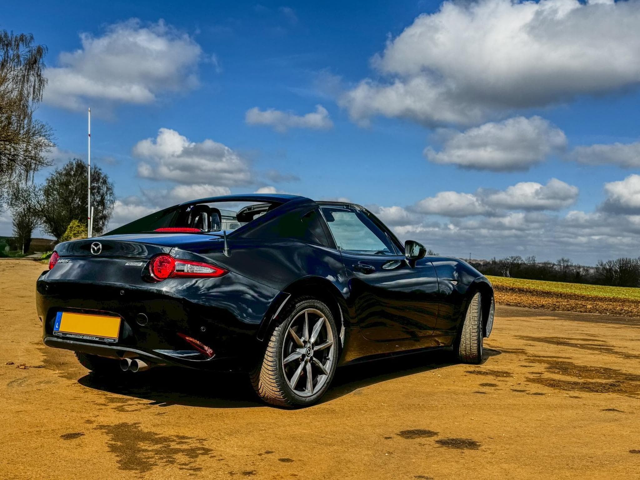 Mazda MX-5 SKYACTIVE-G 160 ELOOP Sports-Line (2018) - Photo 2