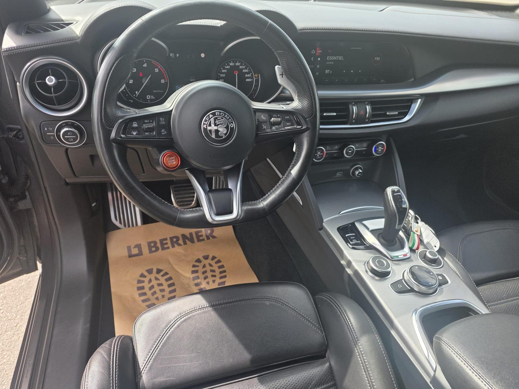 Alfa-Romeo Stelvio VELOCE 2.2 210 CV Q4 (2021) - Foto 6