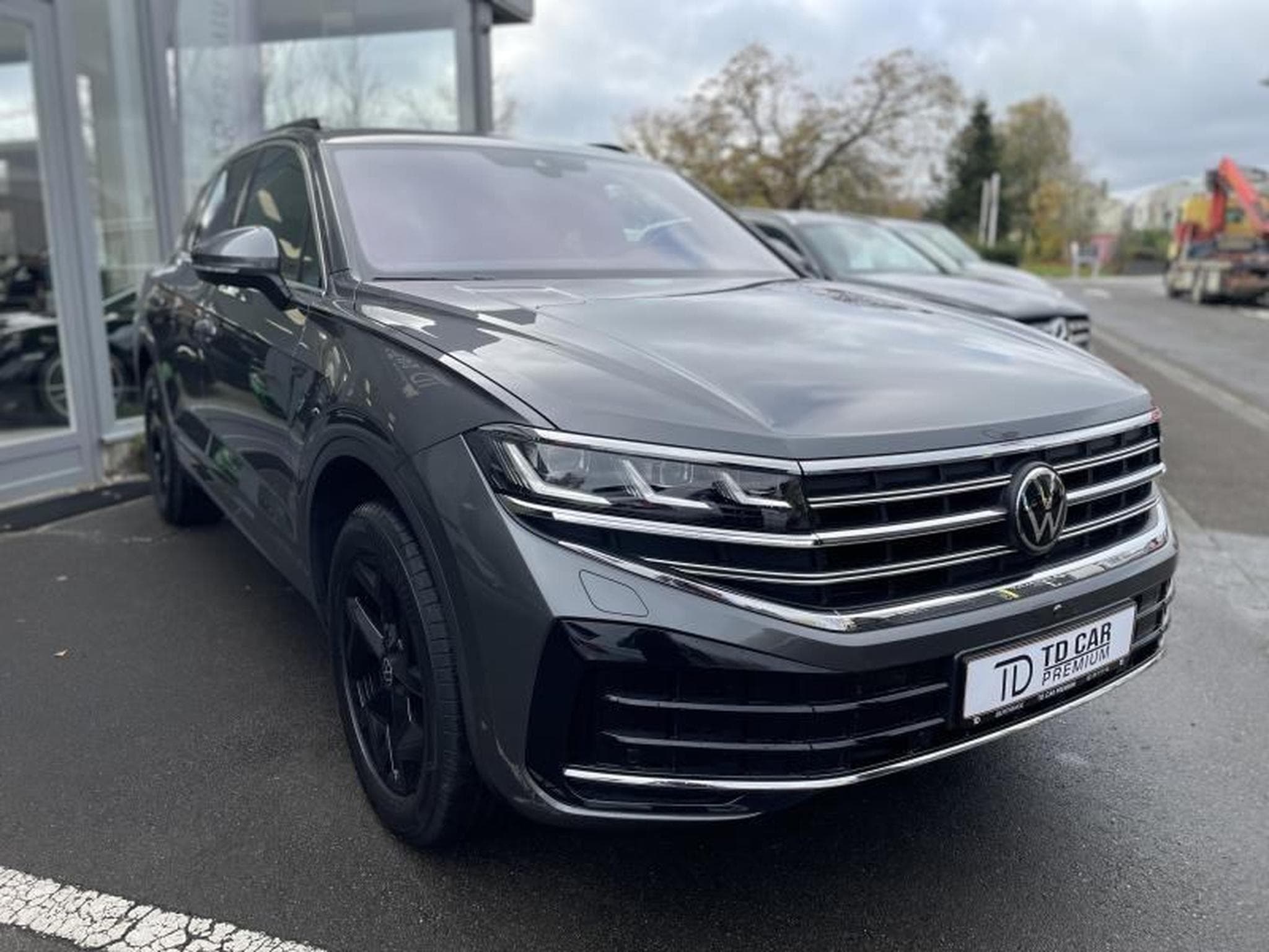 VW Touareg 3.0 TDI 231 4Motion DSG (2024) - Photo 3