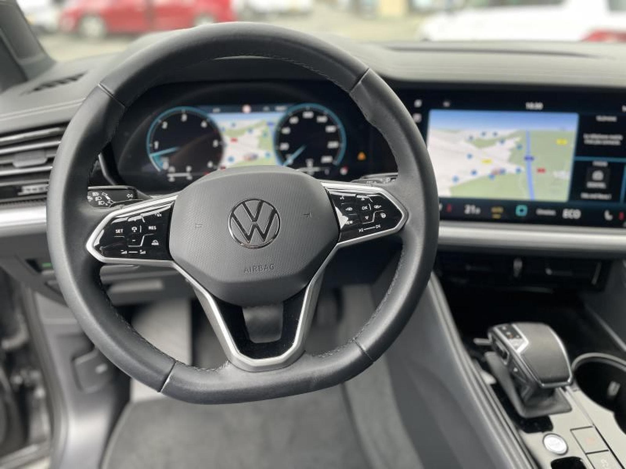 VW Touareg 3.0 TDI 231 4Motion DSG (2024) - Photo 7