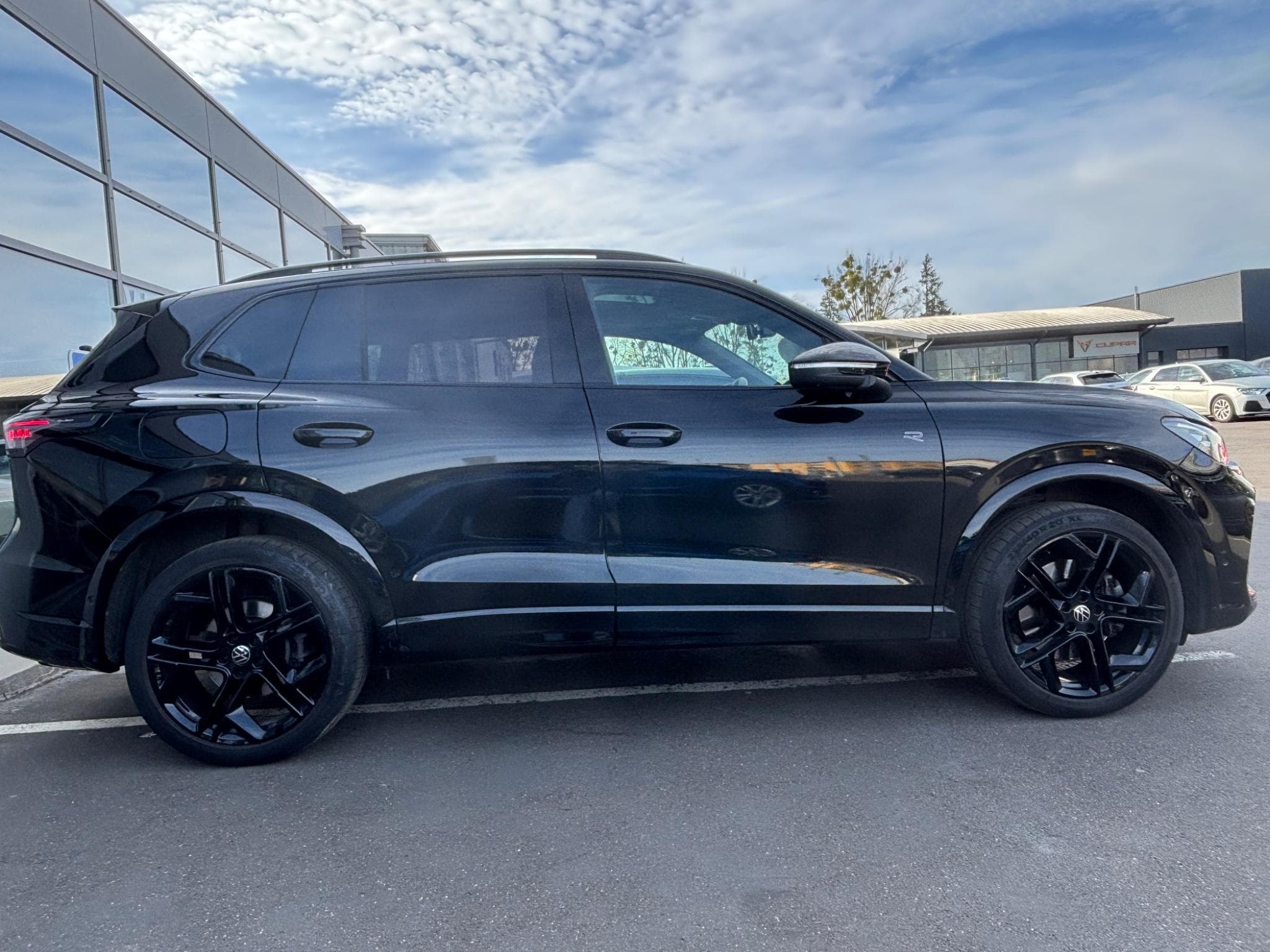 VW Tiguan R-line 2.0 TSI 4Motion 265cv Garantie (2025) - Photo 2