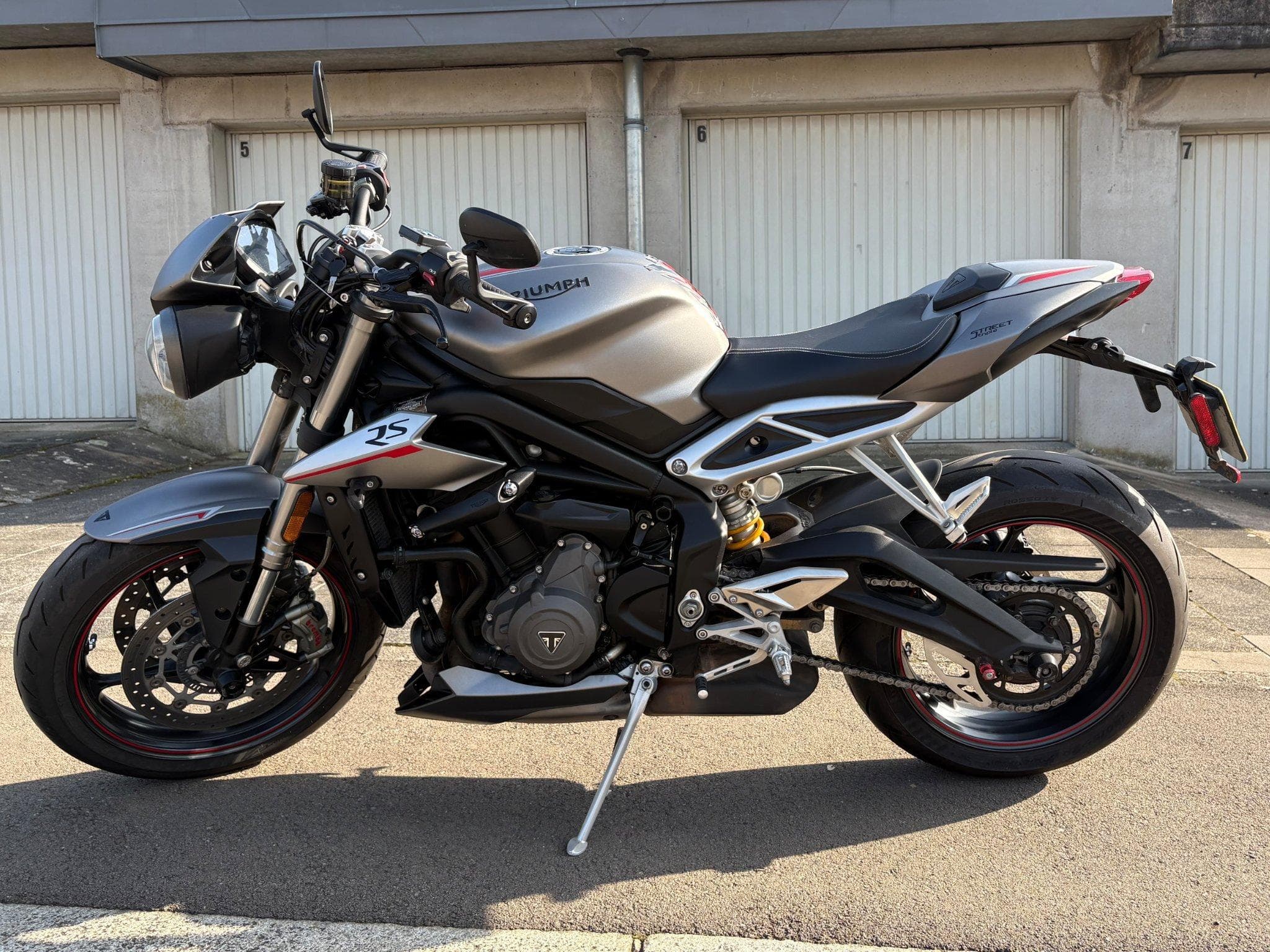 Triumph Street Triple RS (2018) - Photo 1