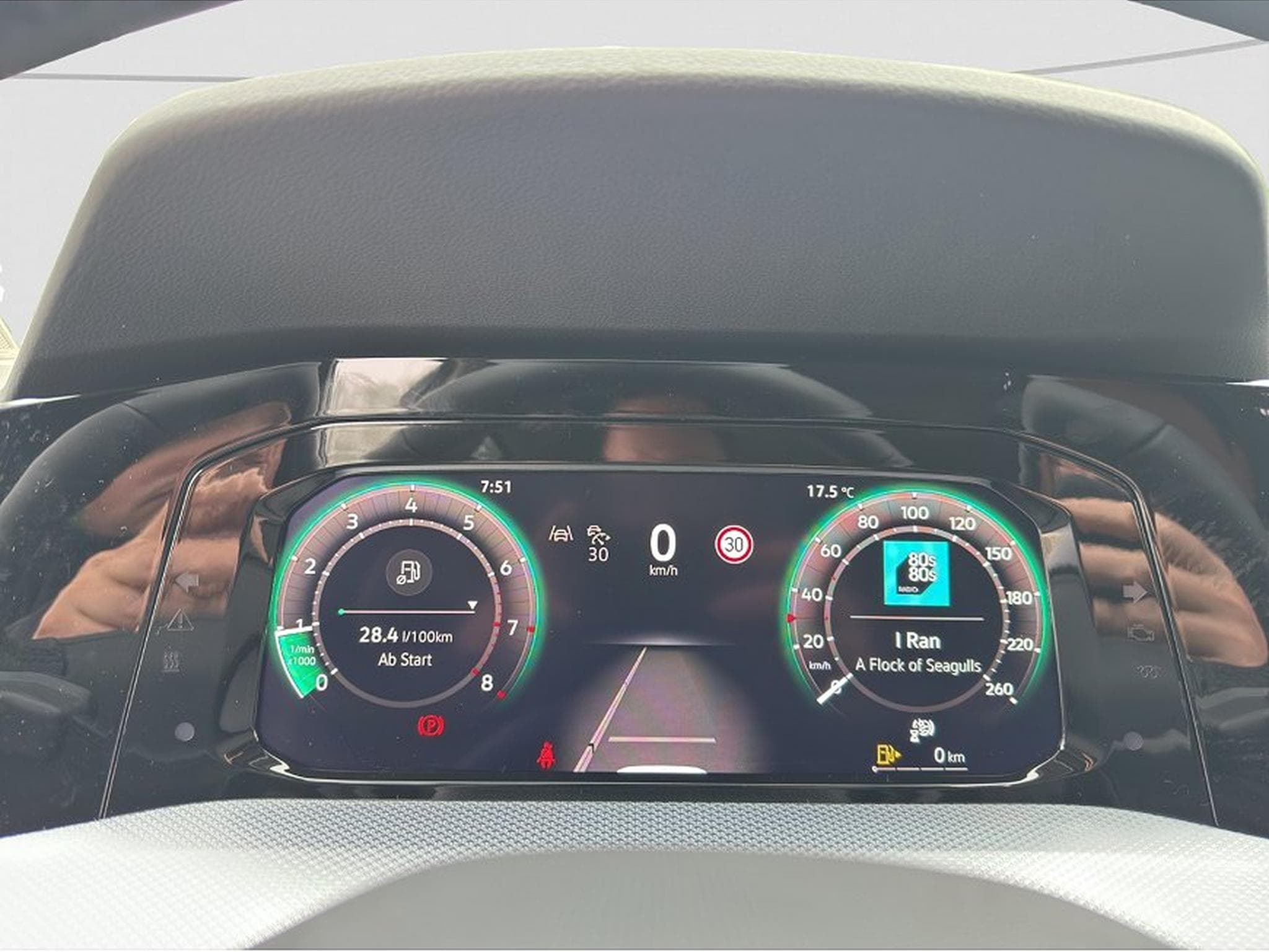 VW Golf (2025) - Photo 12