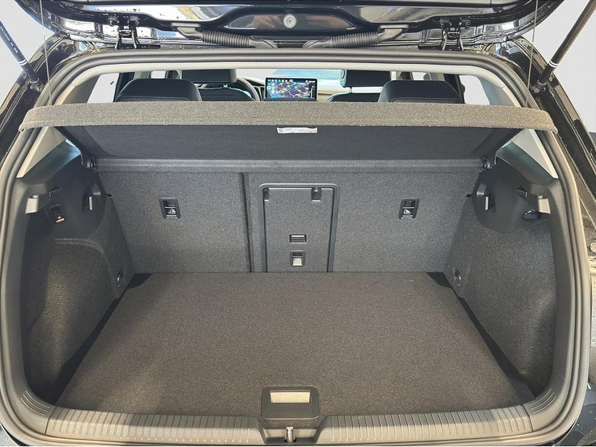 VW Golf (2025) - Photo 18