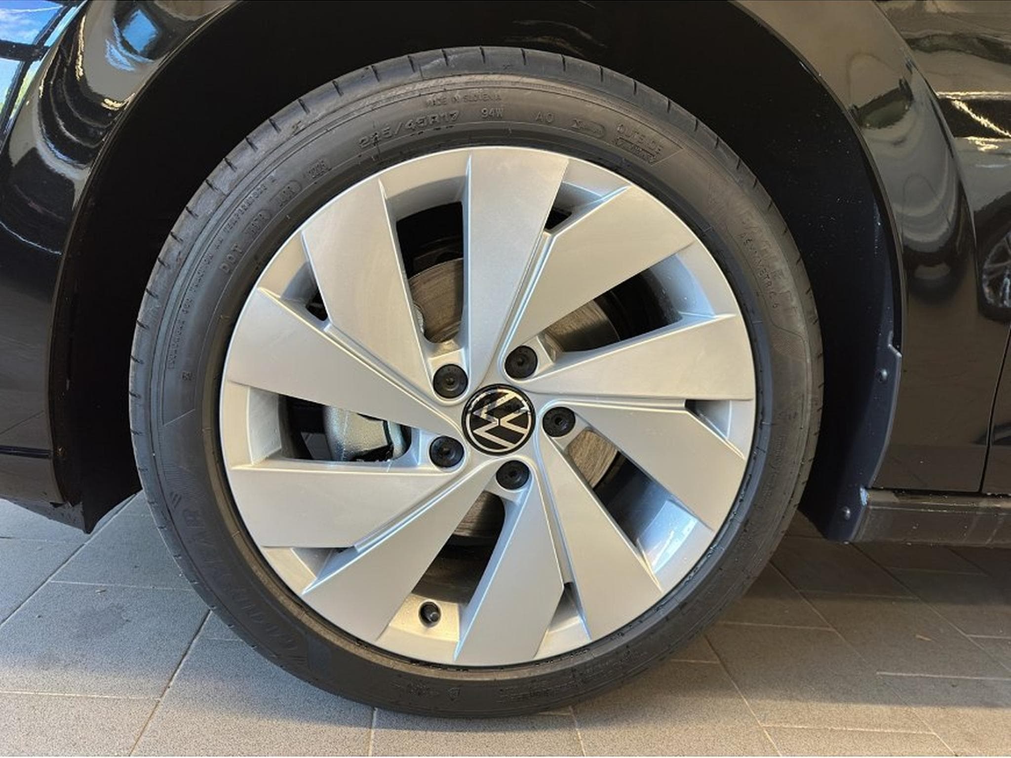 VW Golf (2025) - Photo 23