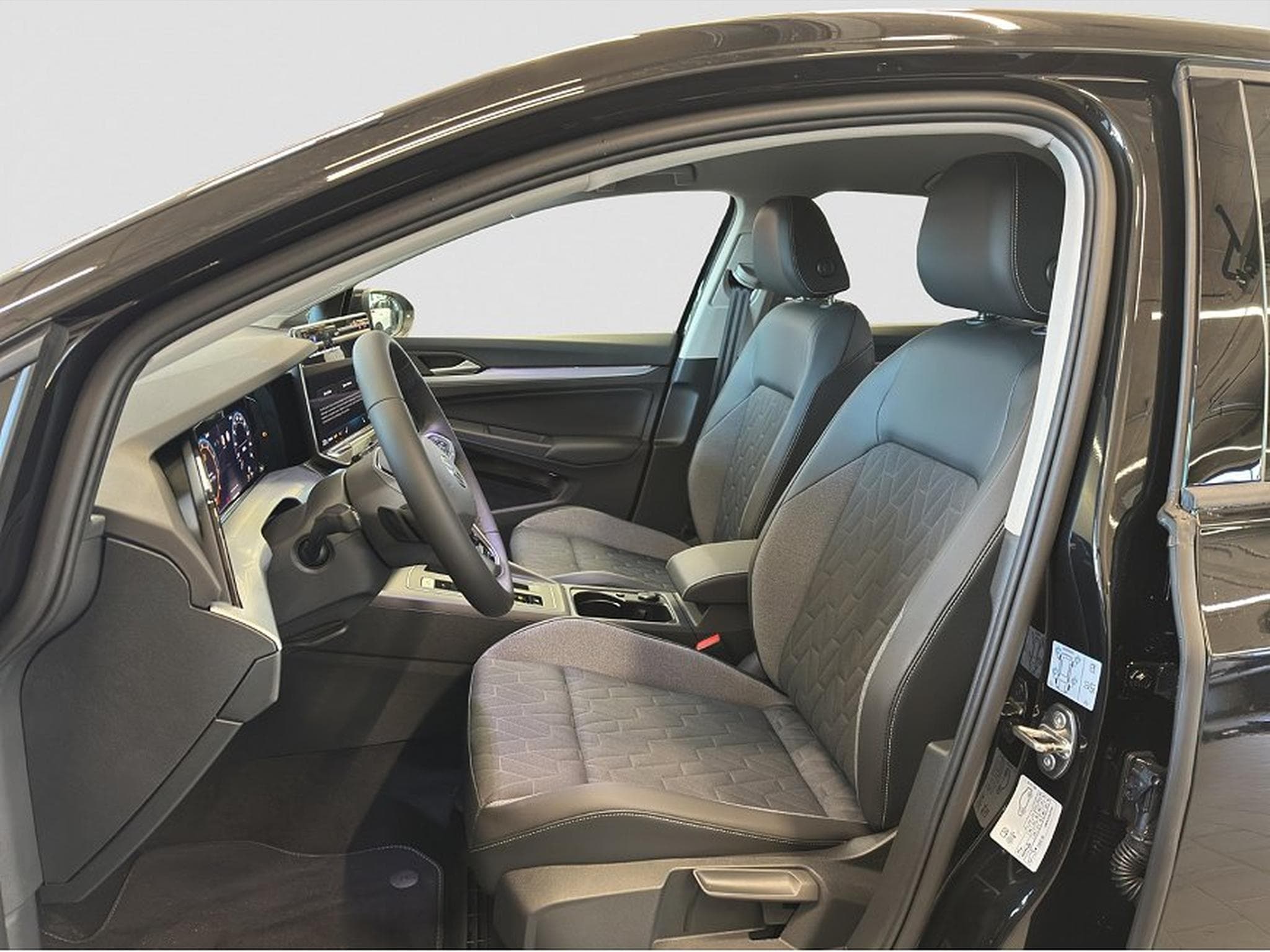 VW Golf (2025) - Photo 9