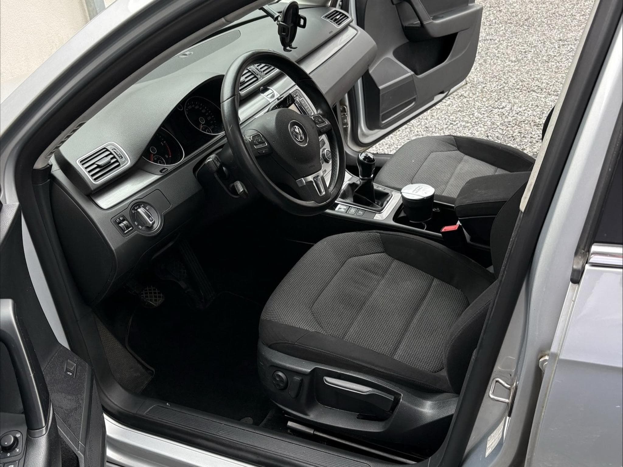 VW Passat (2012) - Photo 8