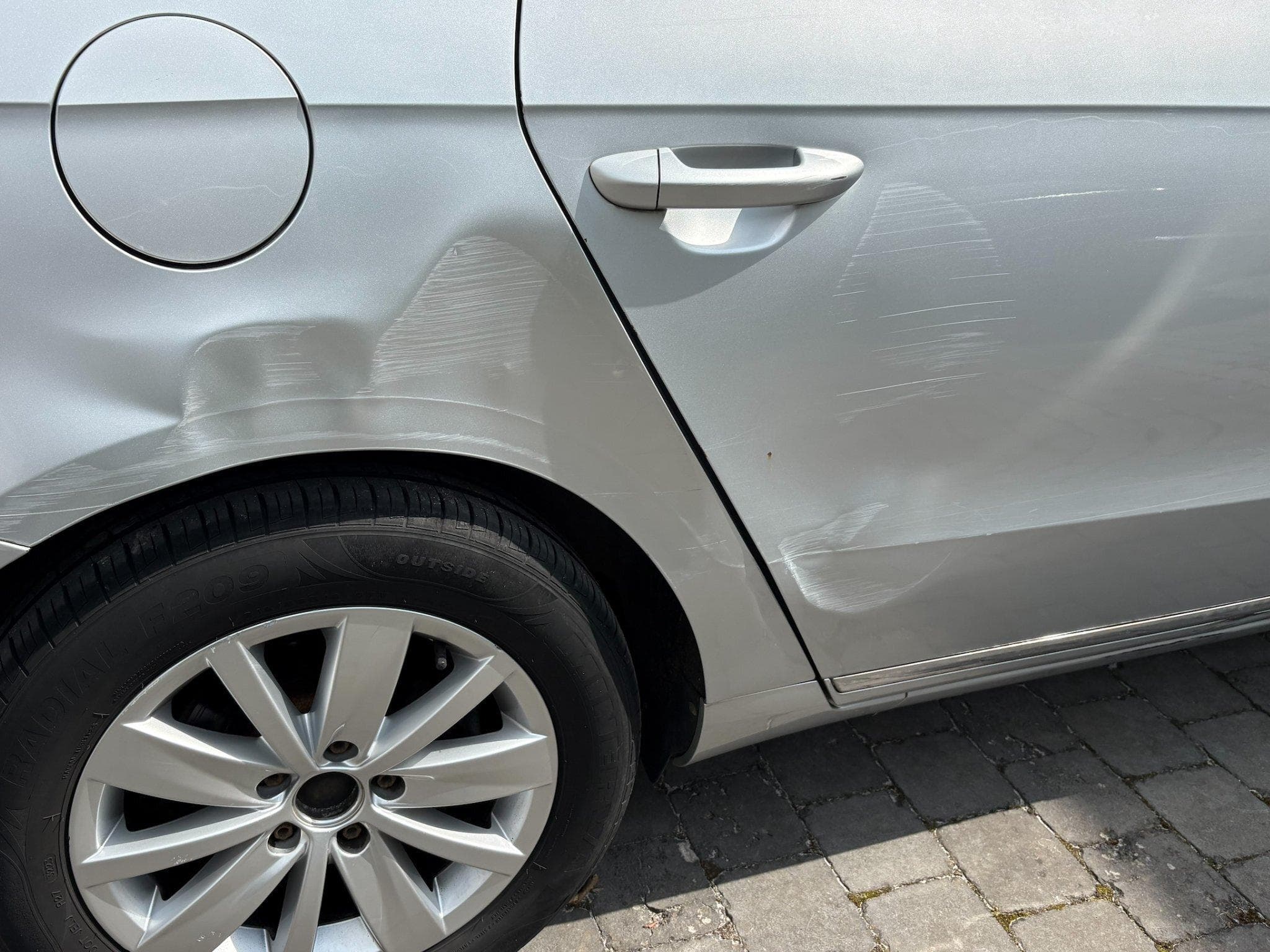 VW Passat (2012) - Photo 9